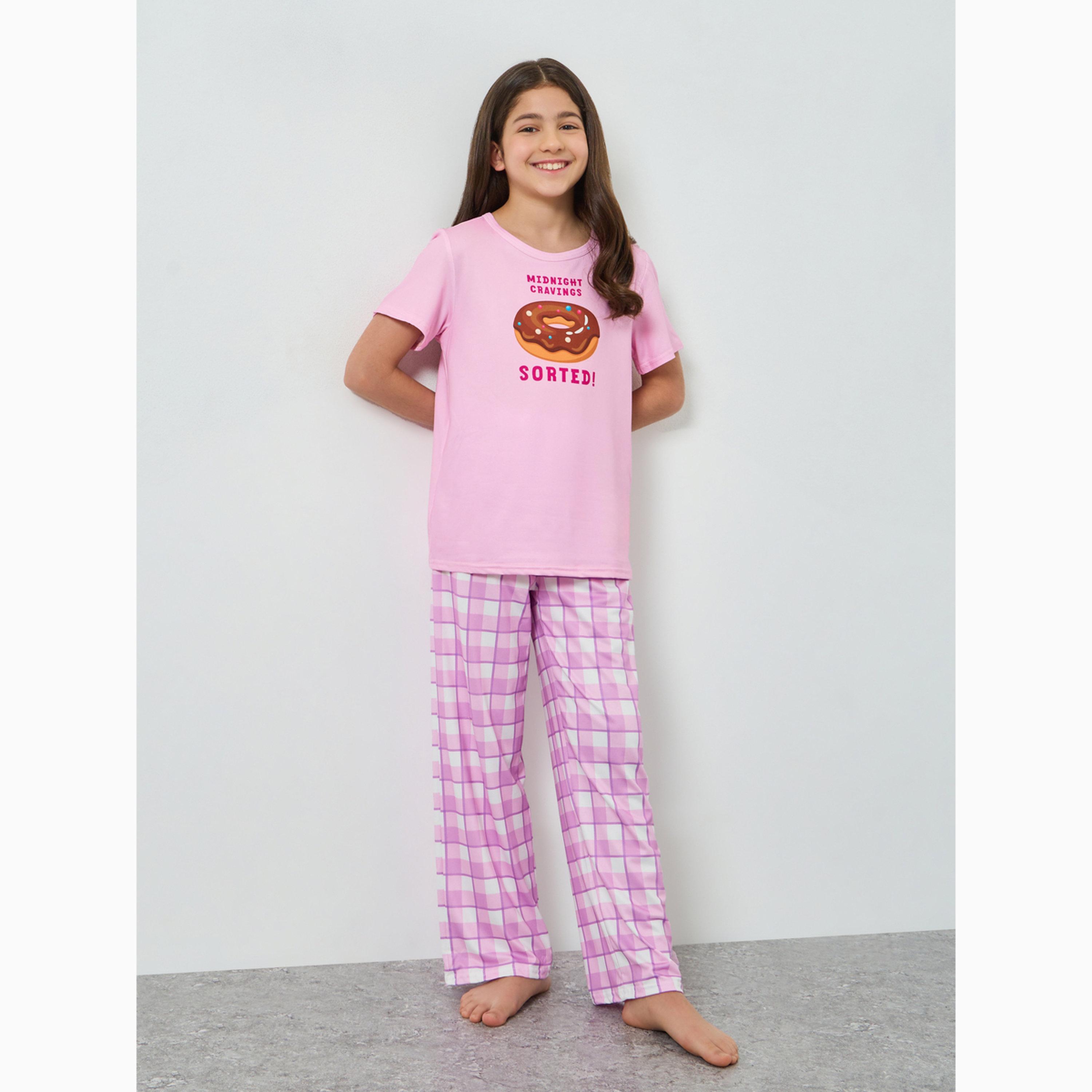 Styli Girls Graphic Print T-Shirt and Pyjama Set-girls-clothing-nightwear-image-1