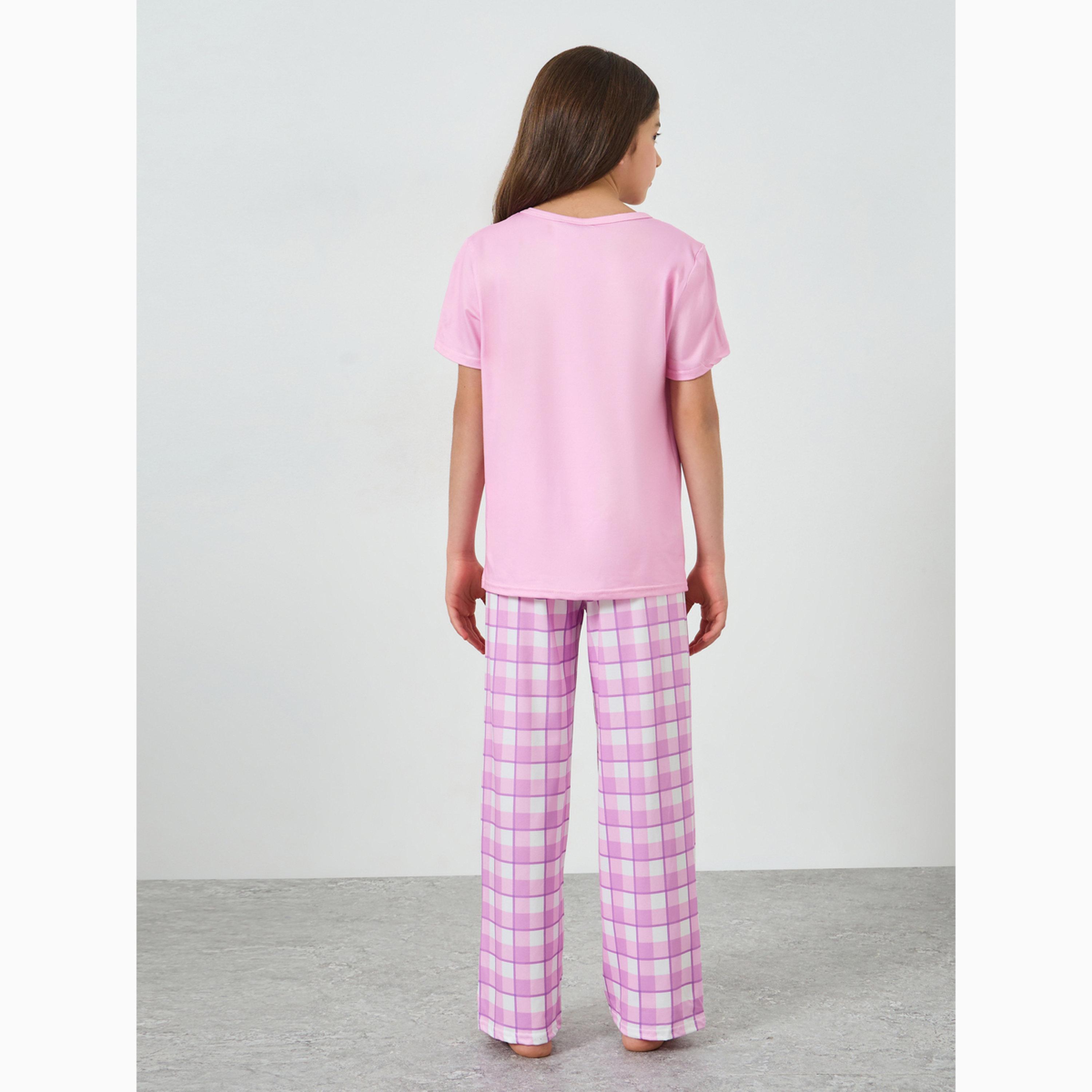 Styli Girls Graphic Print T-Shirt and Pyjama Set-girls-clothing-nightwear-image-5