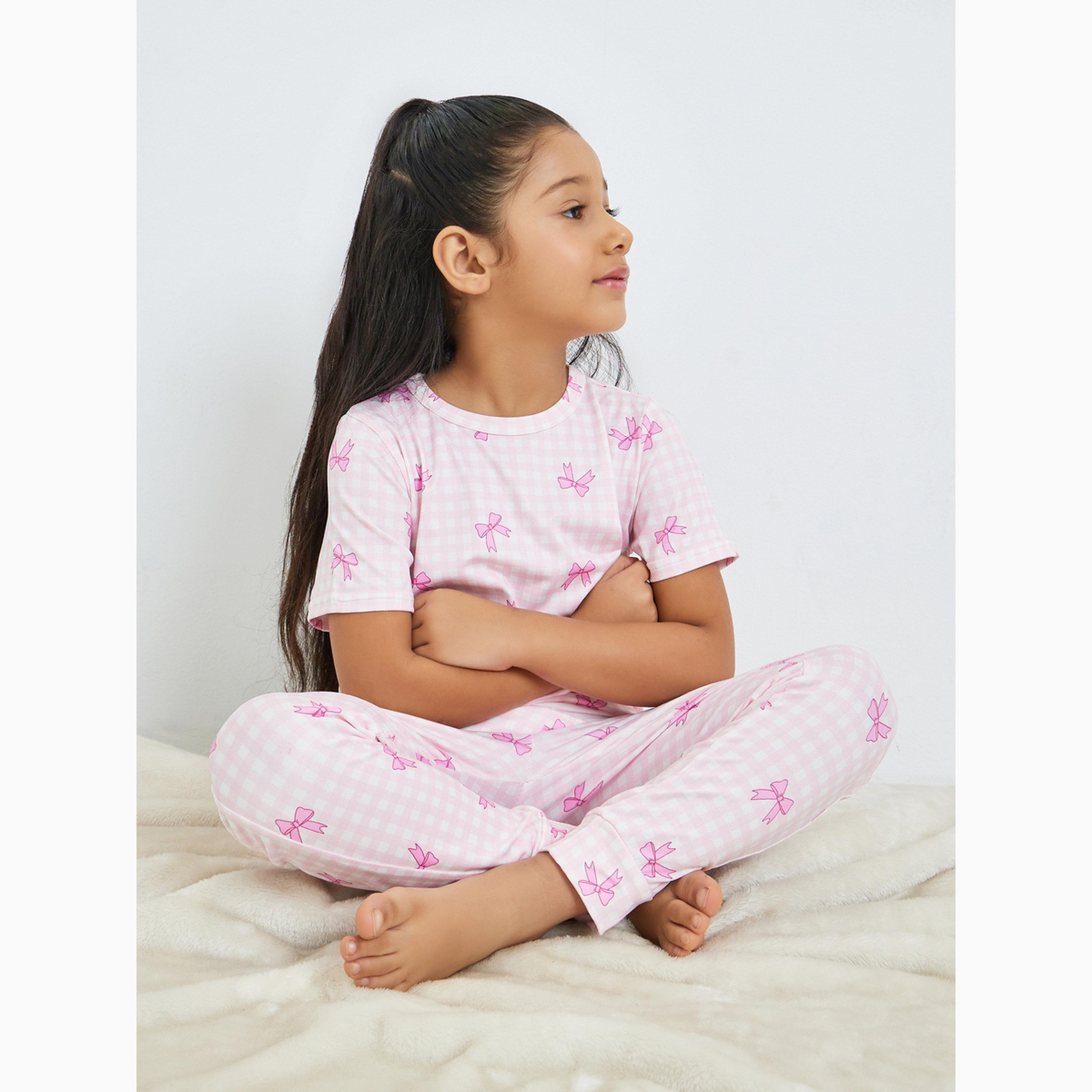 Styli Girls All-Over Bow Print Top and Pyjama Set-girls-clothing-nightwear-image-2