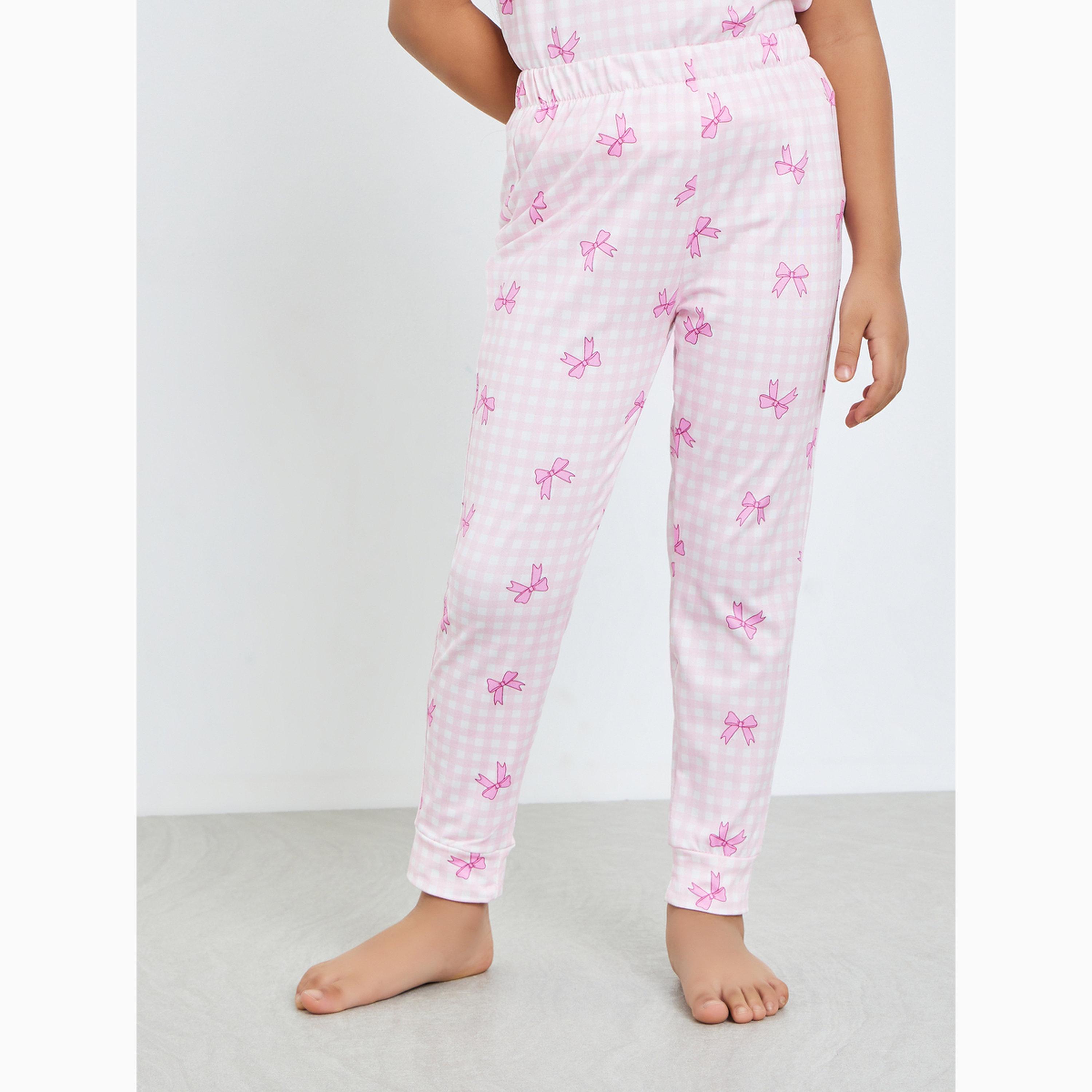 Styli Girls All-Over Bow Print Top and Pyjama Set-girls-clothing-nightwear-image-4