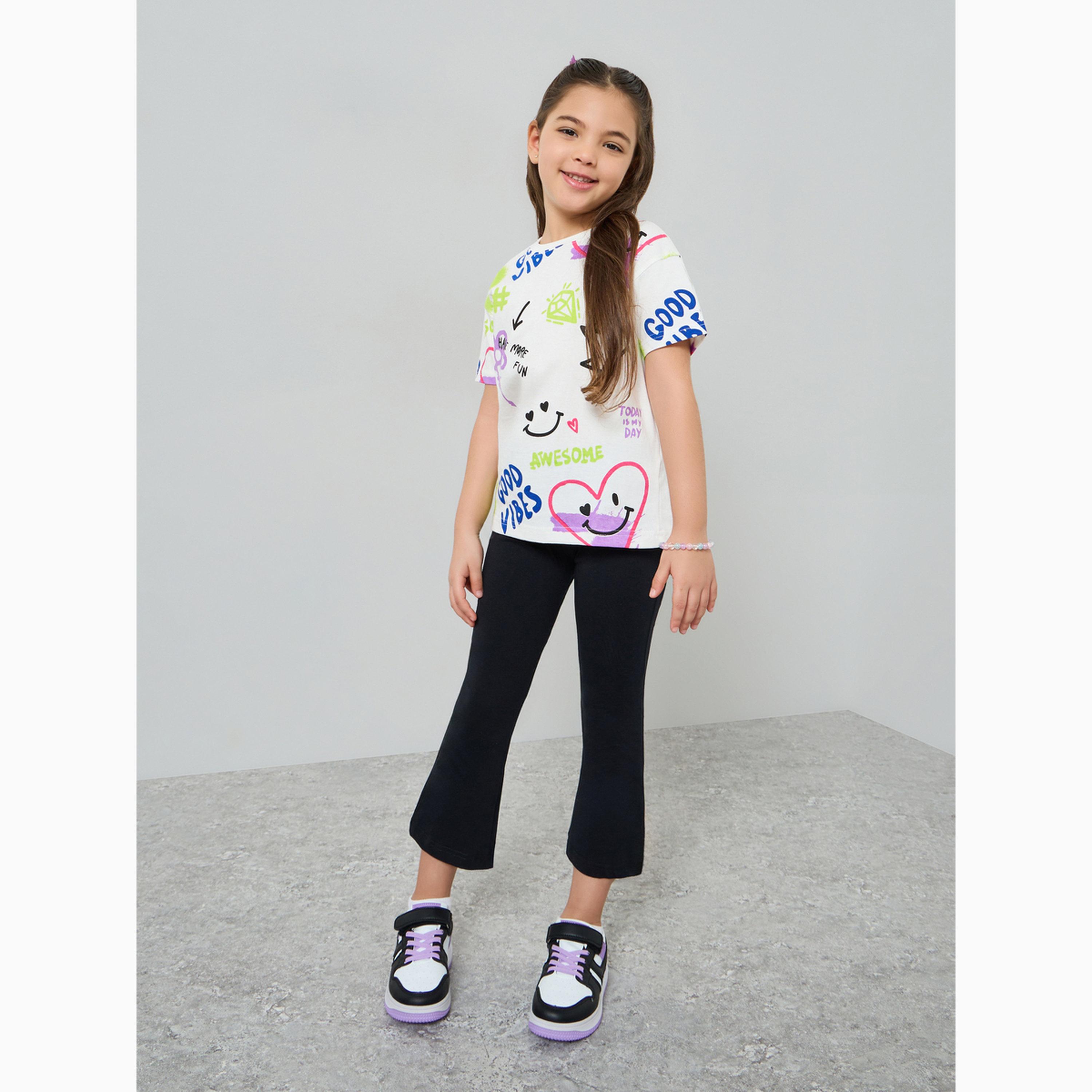مجموعة من ليقنز بحافة واسعة وتيشيرت للبنات بطبعة جرافيك-girls-clothing-setsandcoords-image-1