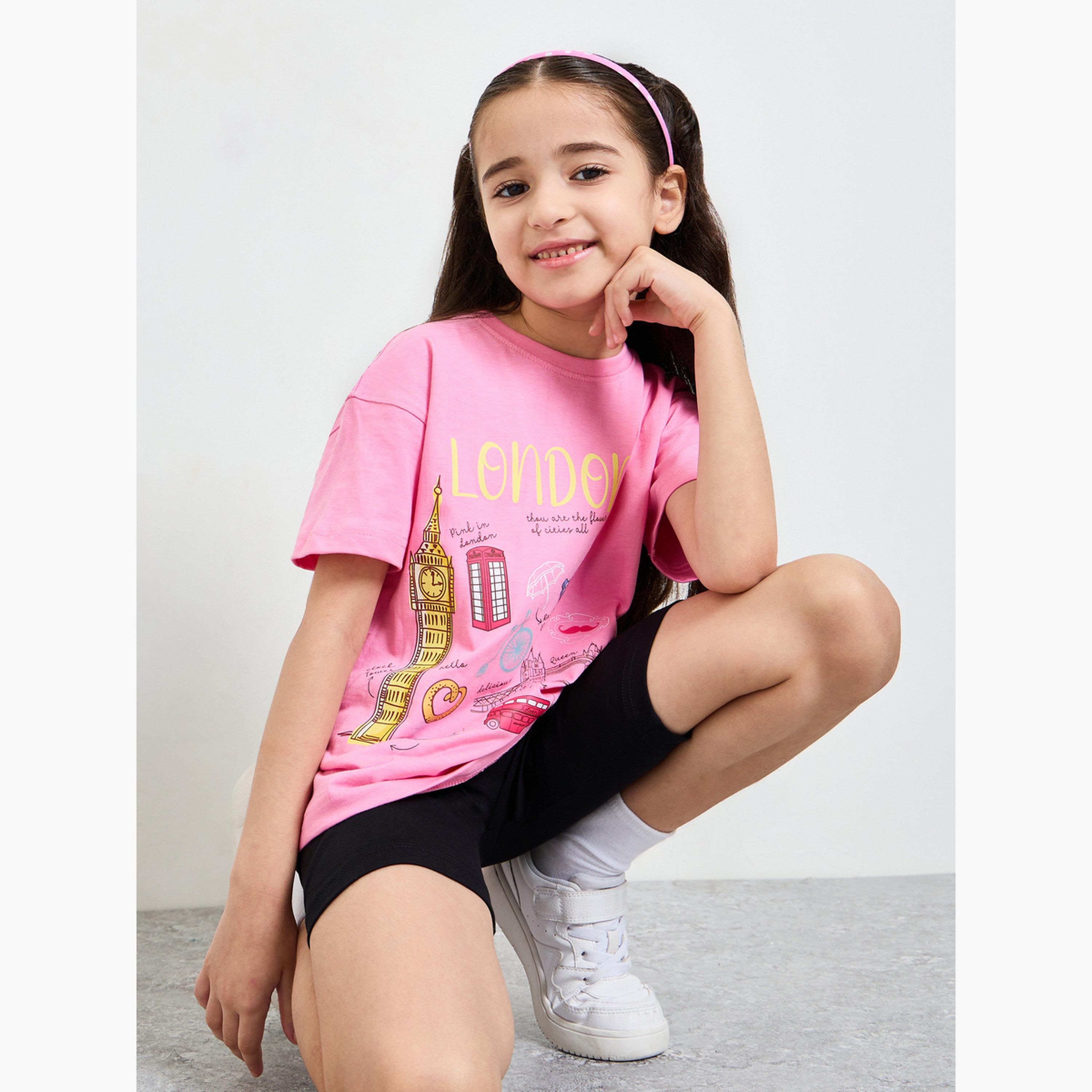 ستايلي - طقم تيشيرت مطبوع كبير الحجم للبنات وشورت رياضي-girls-clothing-setsandcoords-image-4
