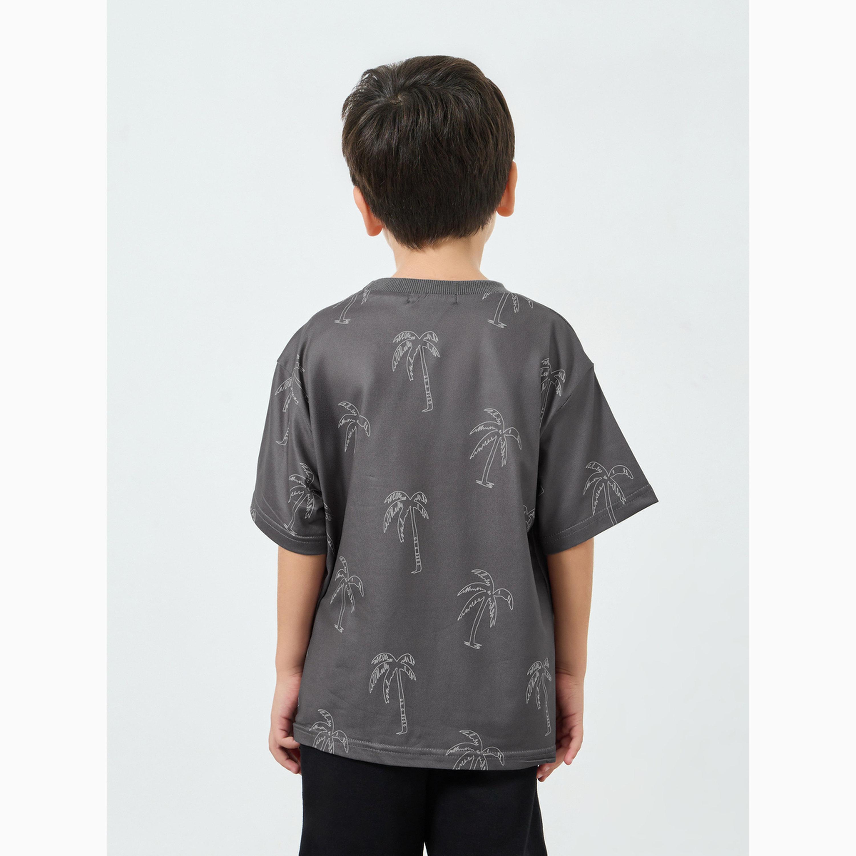 تيشيرت قصة مريحة بأكتاف منسدلة ومطرز بنمط نخيل للأولاد-boys-clothing-tshirtsandpolos-image-4