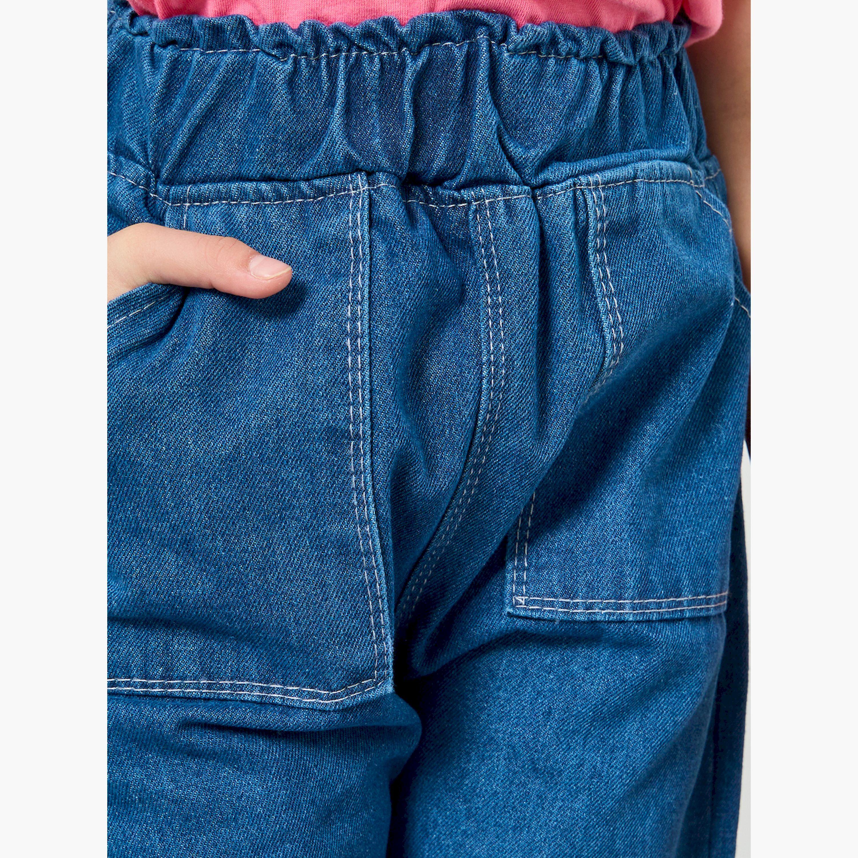 جينز بقصة عادية وتفاصيل مشطوفة مع جيوب-baby-girls-clothing-bottoms-jeans-image-3