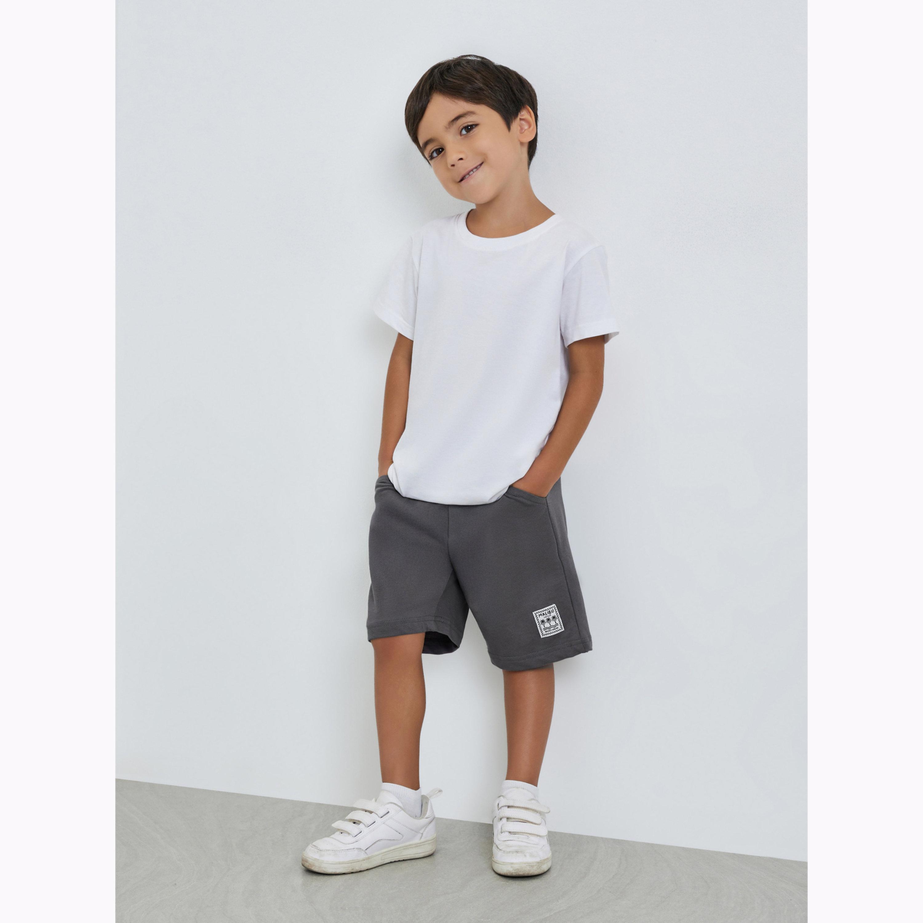 Styli Boys Solid Drawstring Waist Shorts with Badge Detail-boys-clothing-bottoms-shorts-image-2