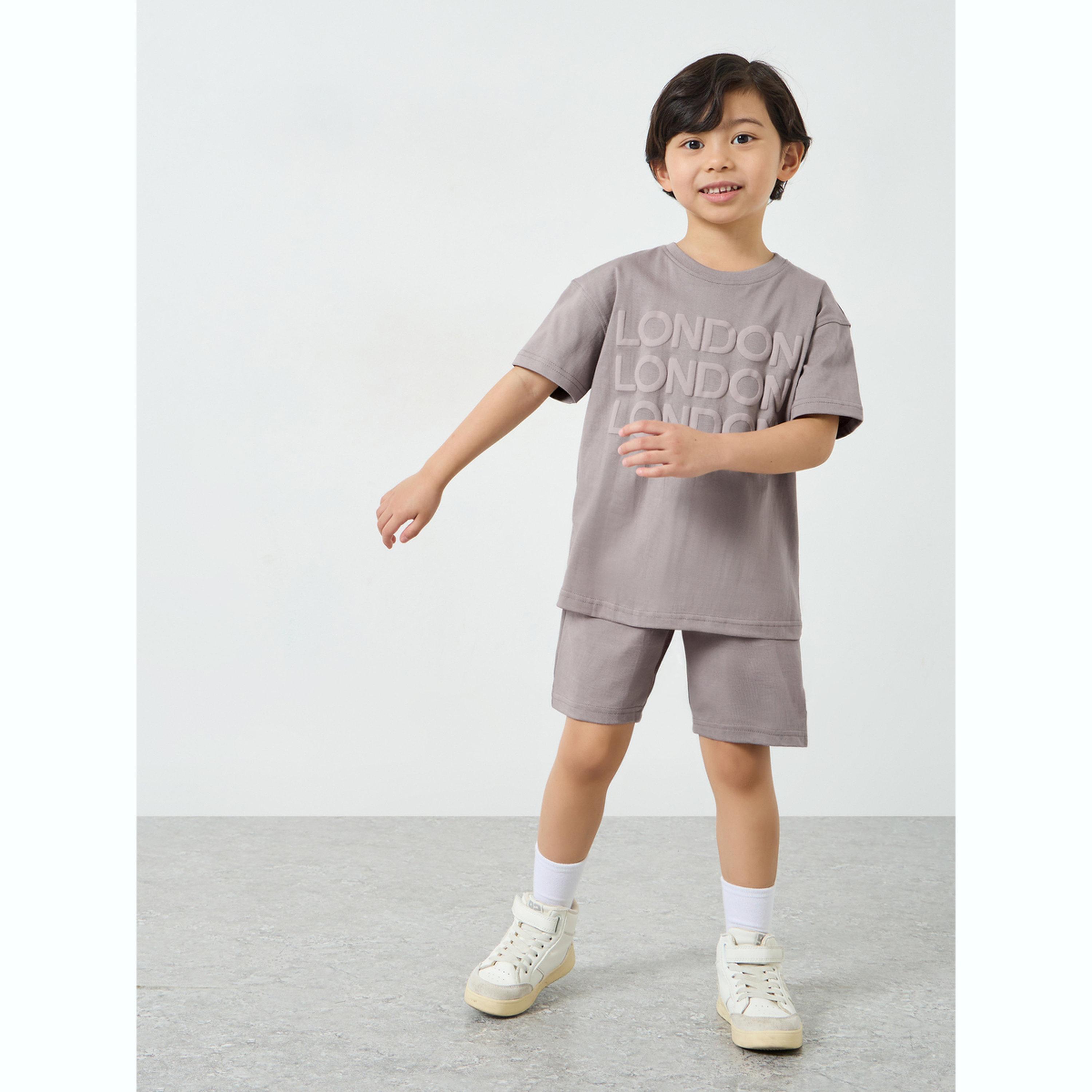 Styli Boys Embossed Print Oversized T-Shirt and Shorts Set-boys-clothing-setsandcoords-image-2