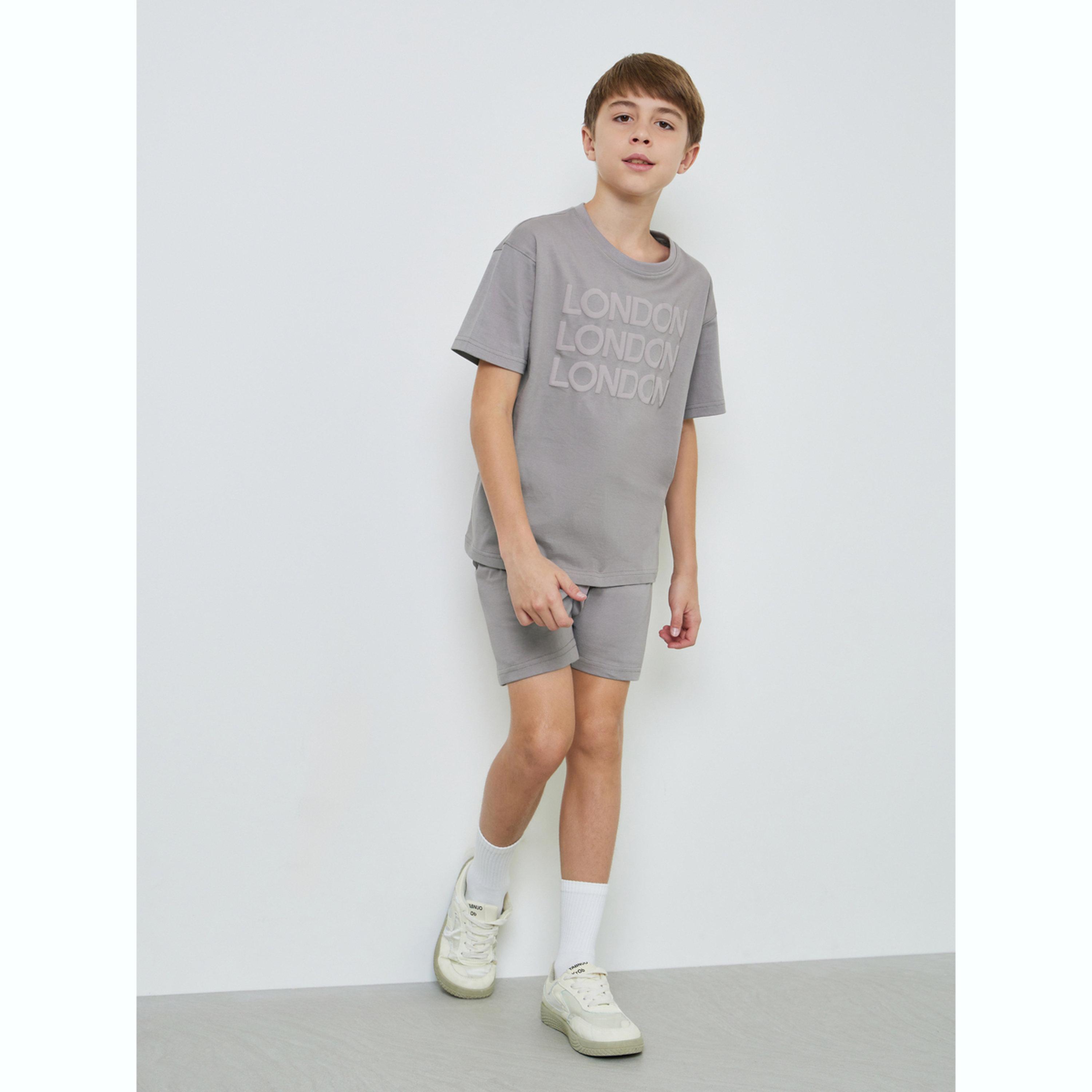 Styli Kids Grey Oversized T-Shirt and Shorts Set-boys-clothing-setsandcoords-image-2