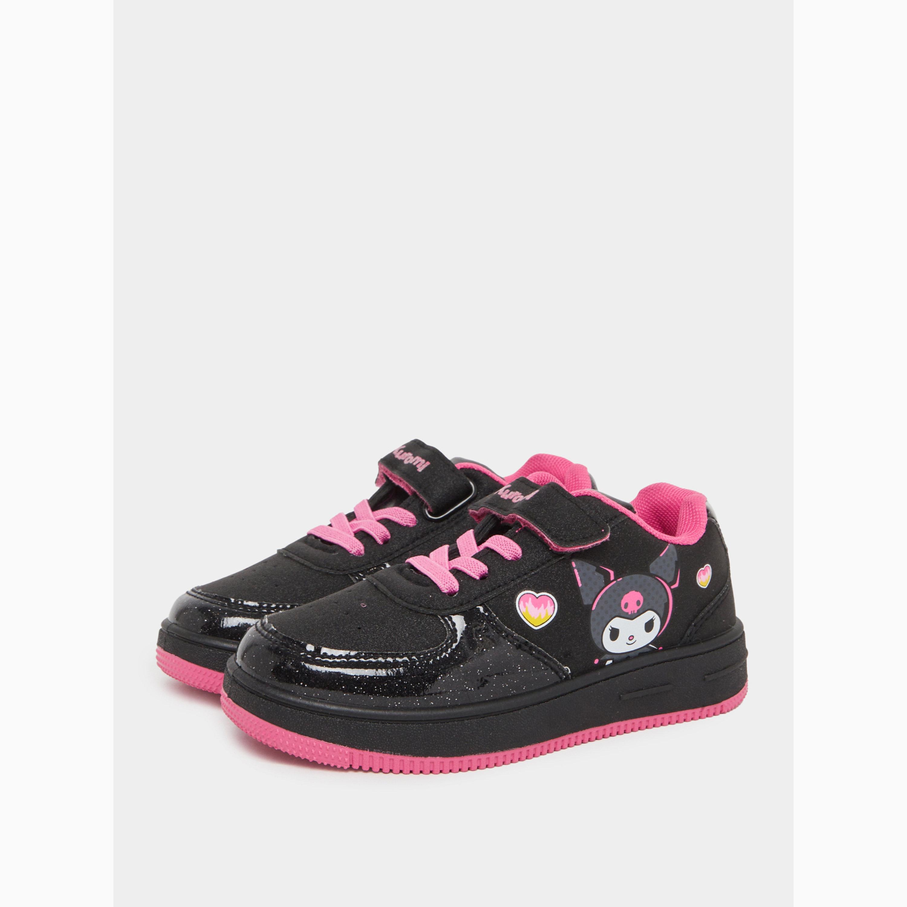 حذاء سنيكرز للبنات بشريط لاصق بطبعة كورومي-girls-shoes-sneakers-image-1