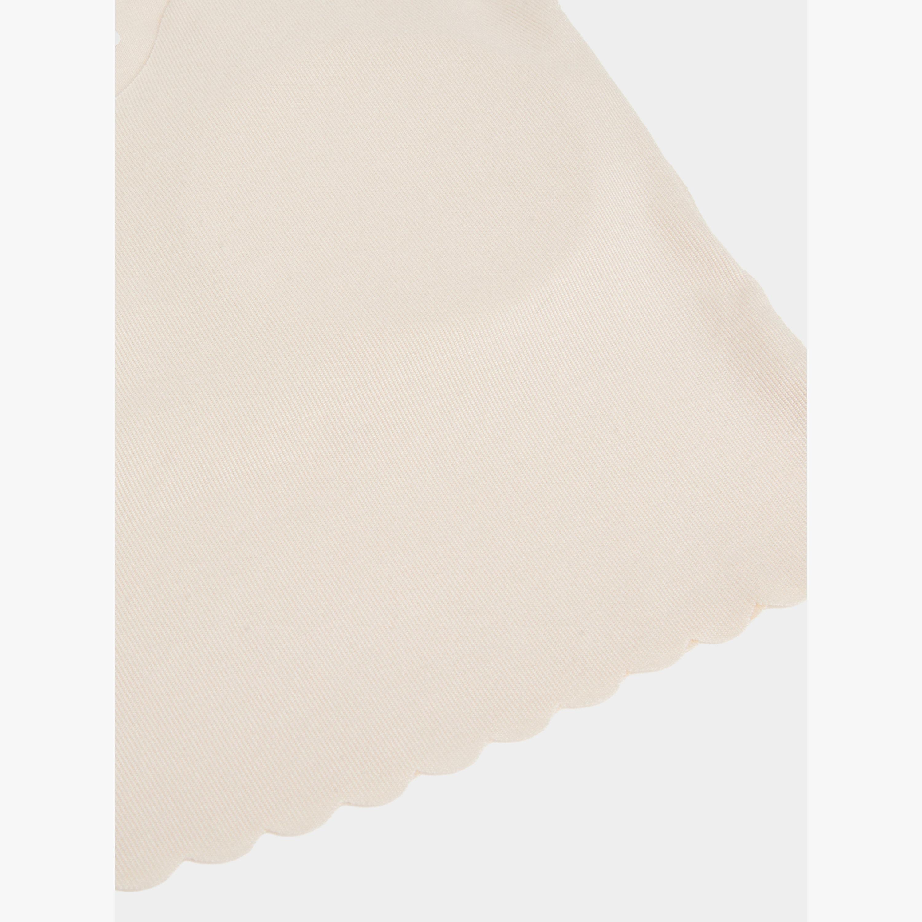 Styli Teen Girls Scalloped Hem Vest with Light Padding-girls-clothing-innerwear-image-3