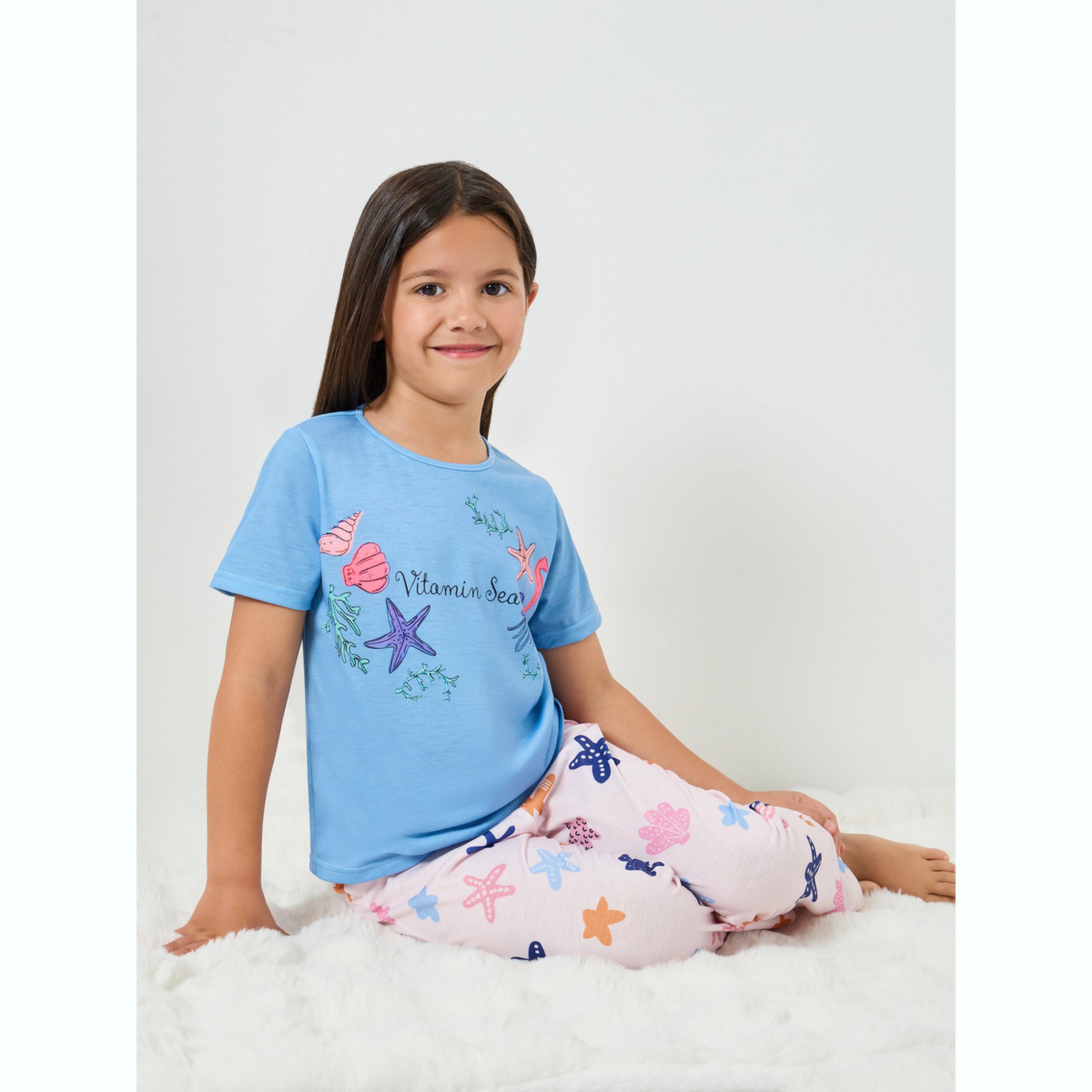 طقم بيجاما من بنطال وتيشيرت بطبعة بحر وبأكمام قصيرة-girls-clothing-nightwear-image-2