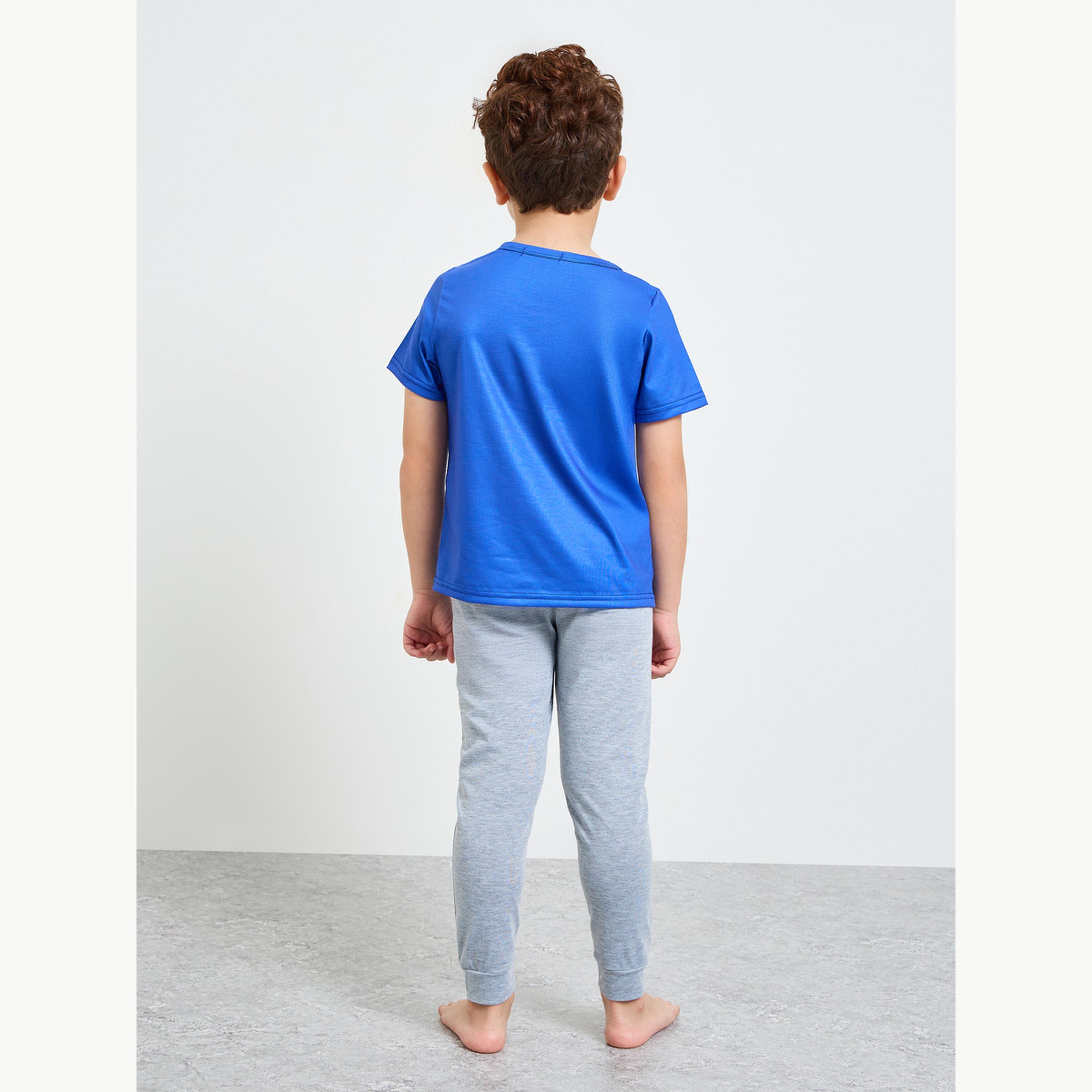 Styli Boys Graphic Print T-Shirt and Cuffed Pyjama Set-boys-clothing-nightwear-image-4