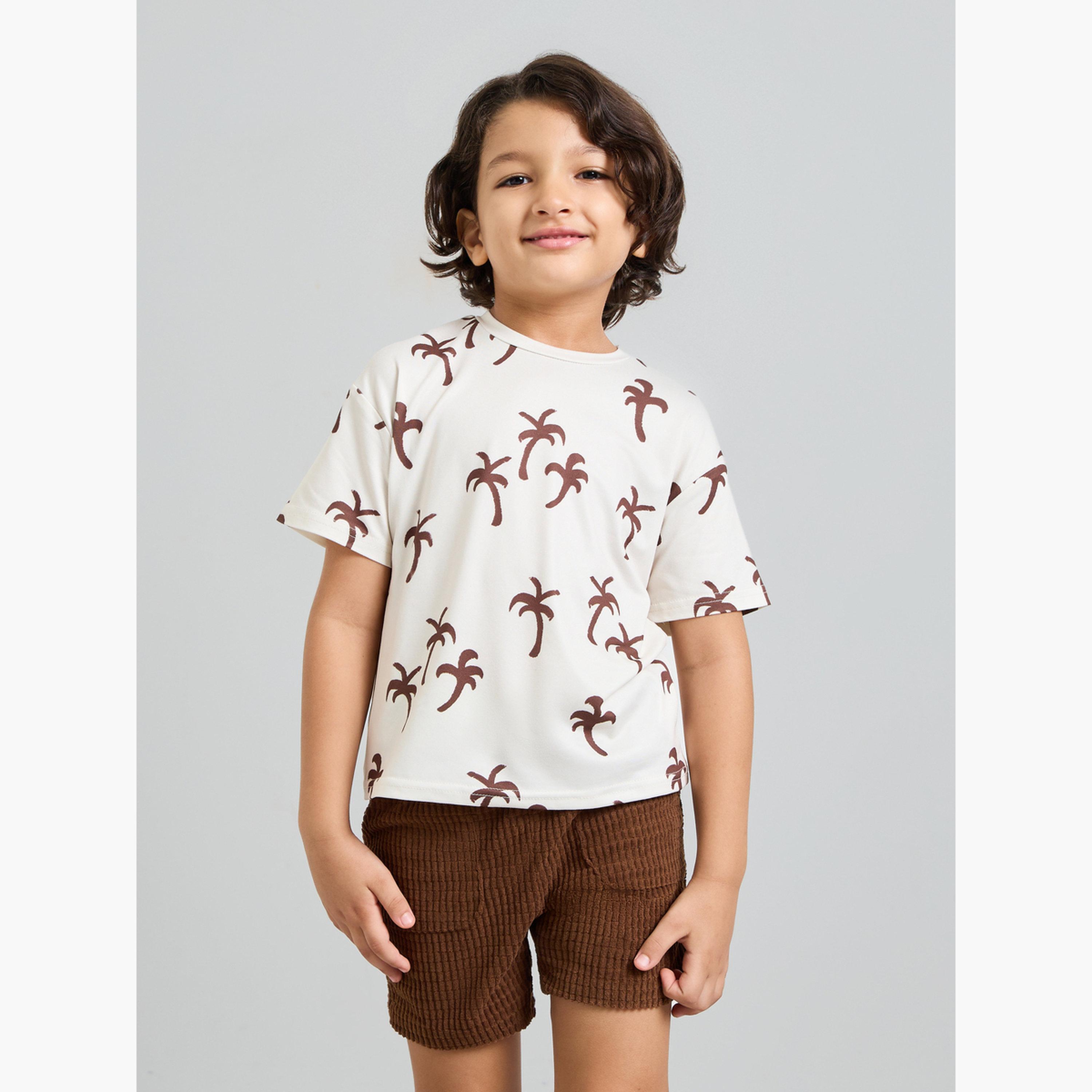 Styli Boys All-Over Palm Print Regular Fit T-Shirt and Textured Knit Shorts Set-boys-clothing-setsandcoords-image-1