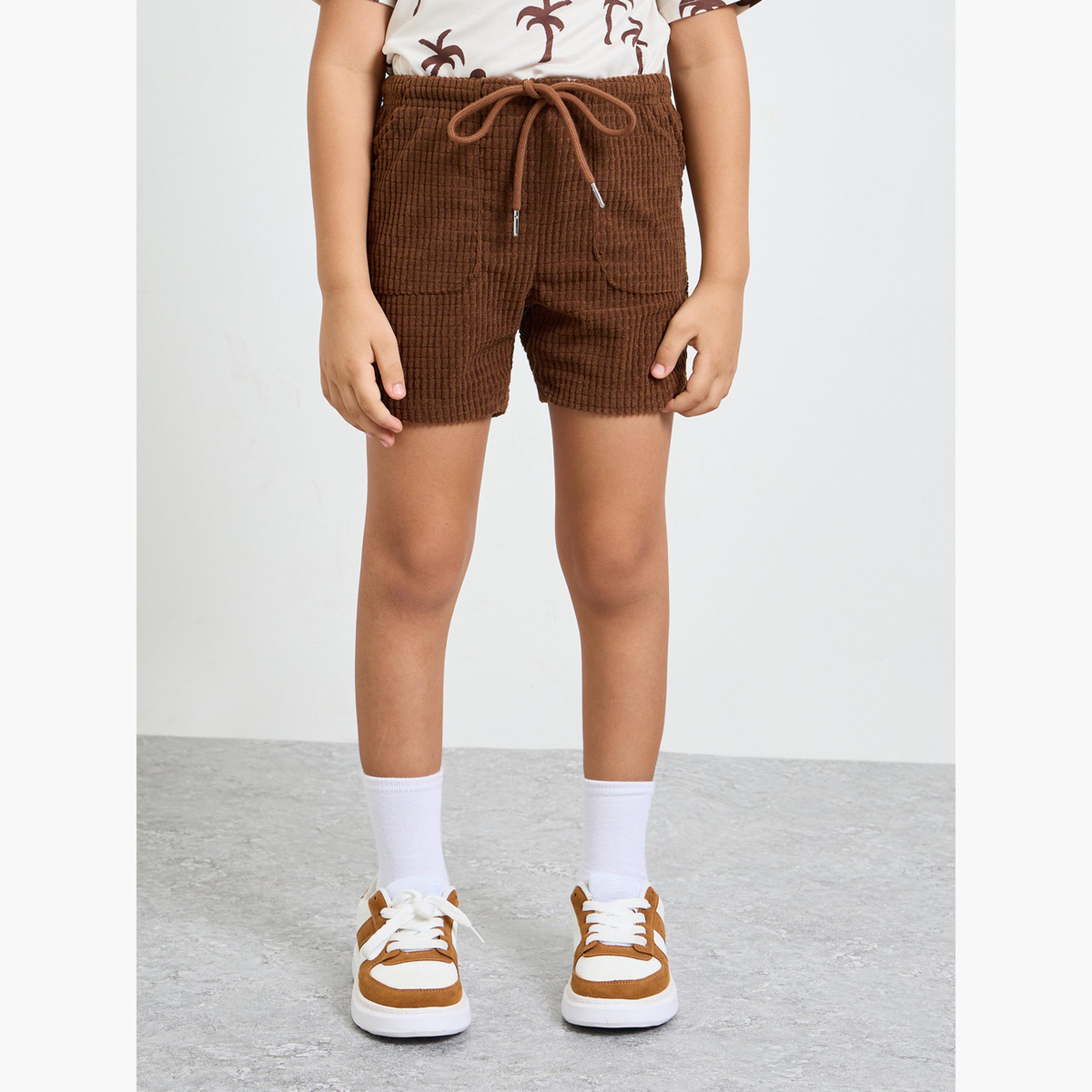 Styli Boys All-Over Palm Print Regular Fit T-Shirt and Textured Knit Shorts Set-boys-clothing-setsandcoords-image-5