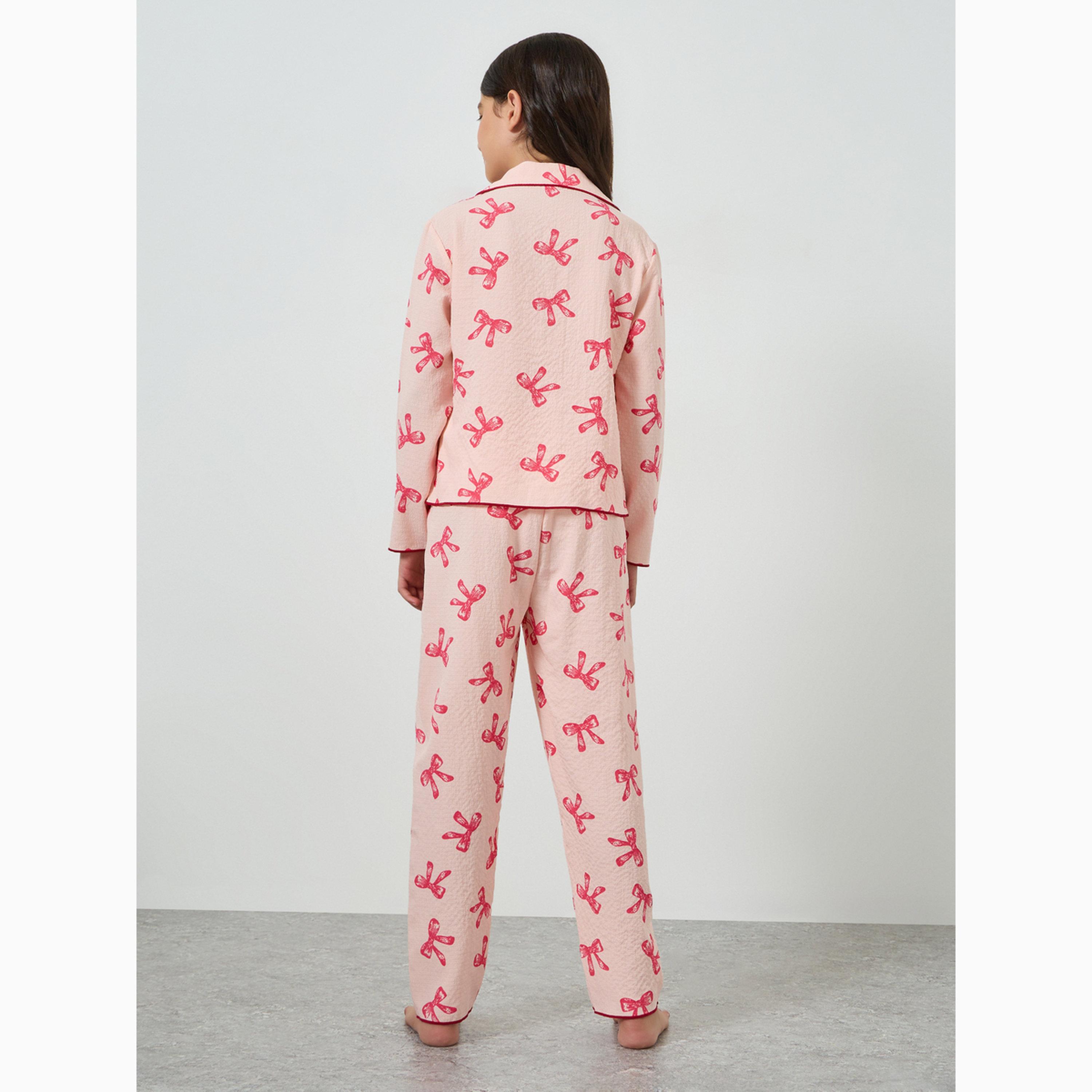 طقم بيجاما من قميص بأكمام طويلة وبنطال بطبعة فيونكة للبنات-girls-clothing-nightwear-image-5