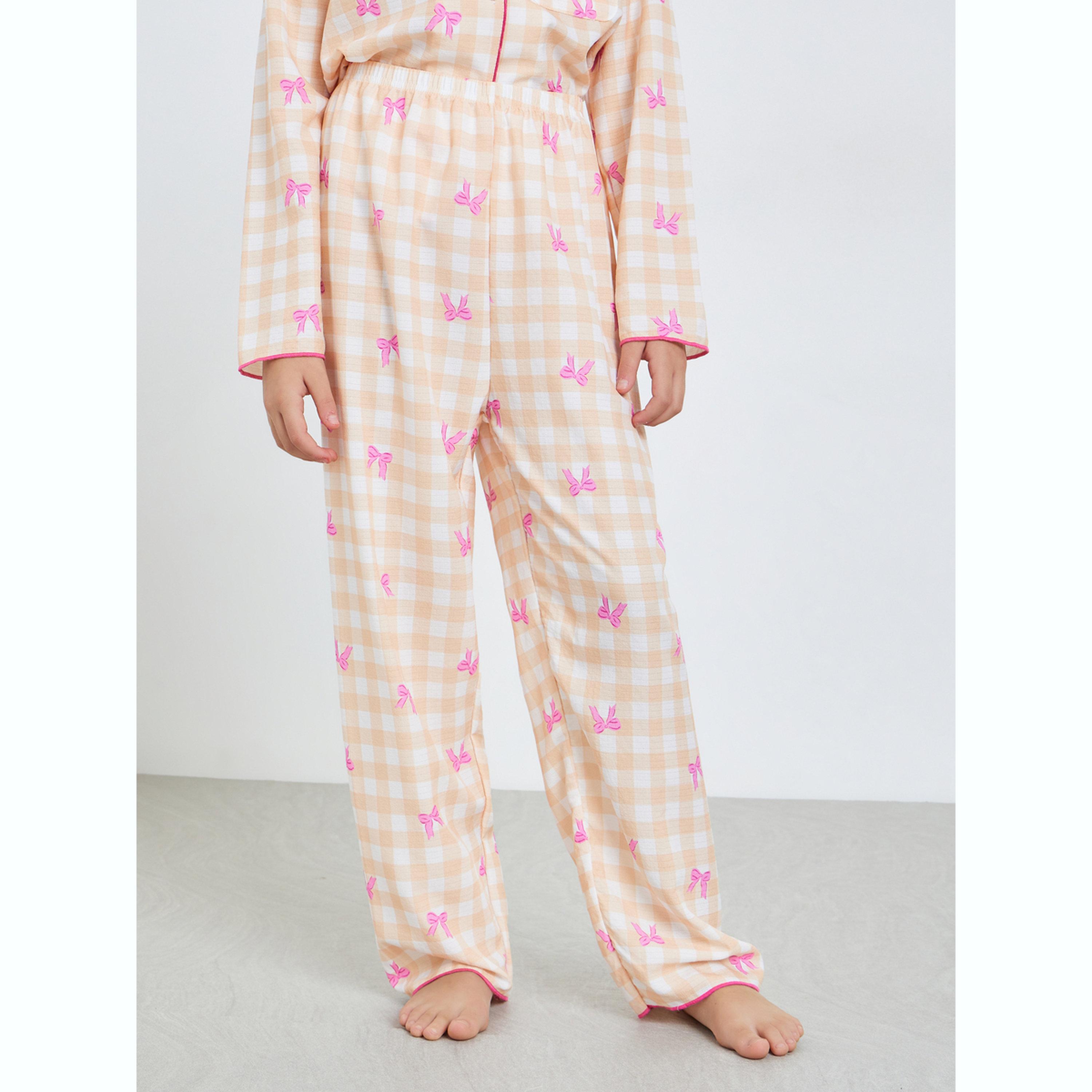 طقم بيجاما من بنطال وبلوزة كاروهات وطبعة عقدة-girls-clothing-nightwear-image-4