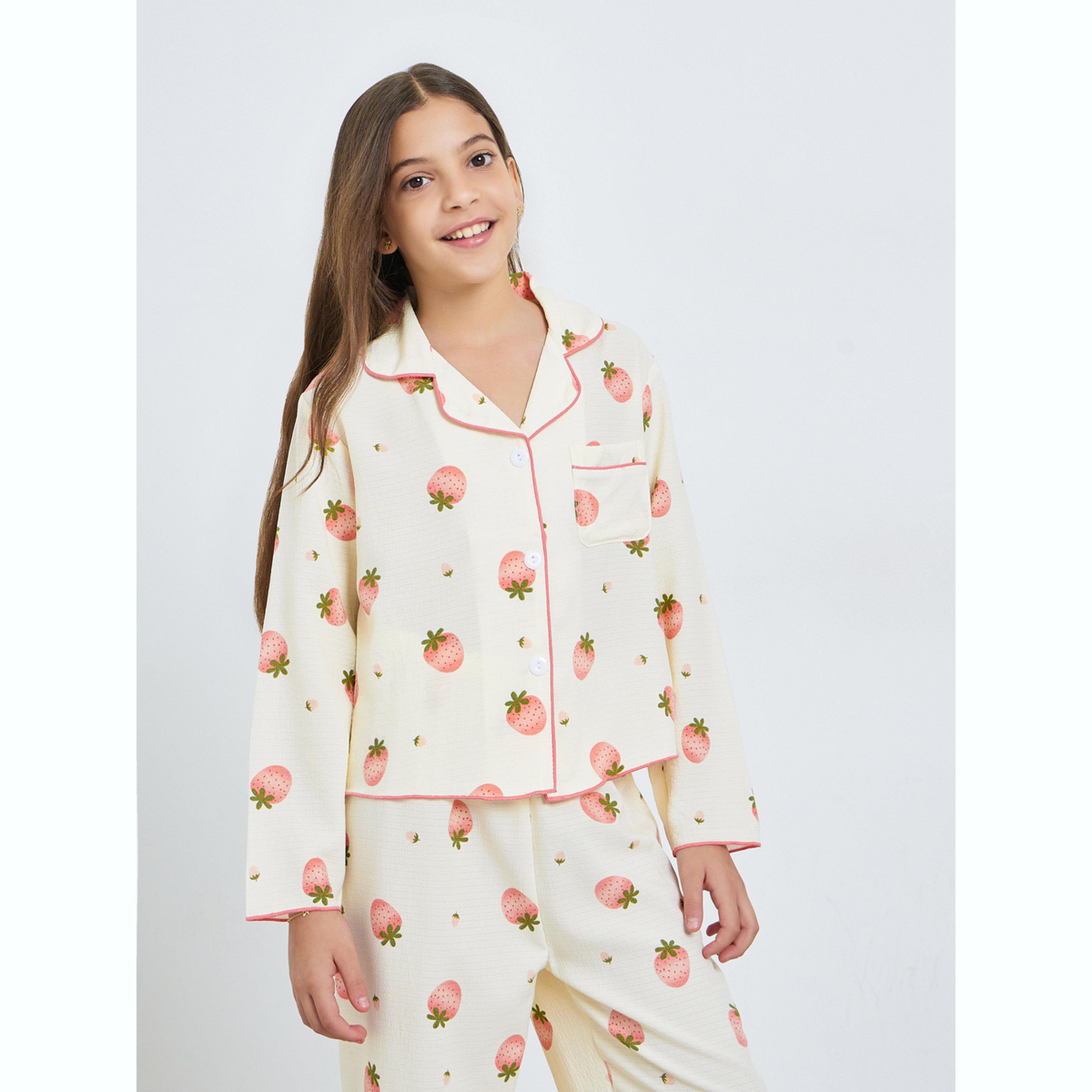 طقم بيجاما من بنطال وبلوزة وطبعة فراولة-girls-clothing-nightwear-image-2
