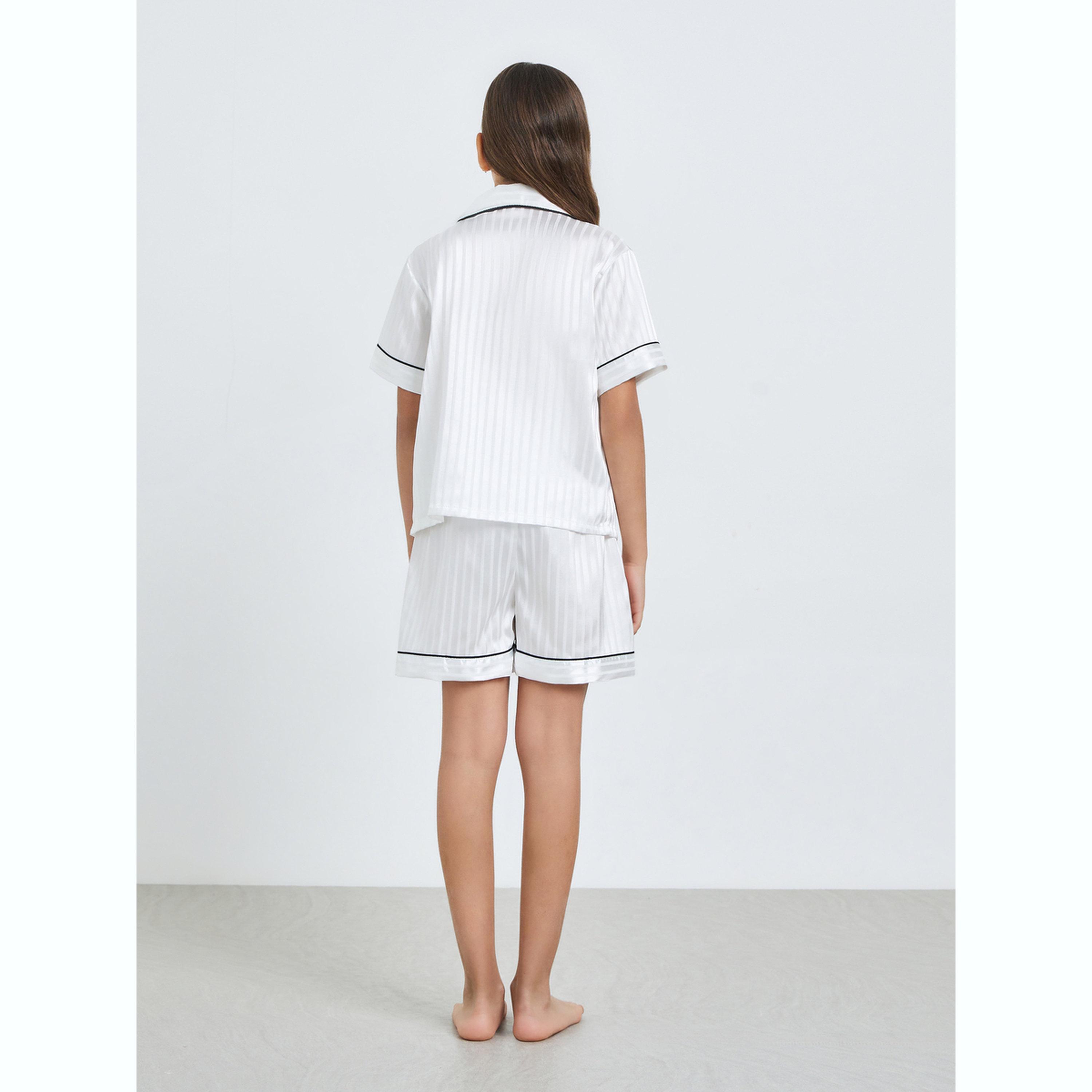 مجموعة من شورت وبلوزة مخططة بتفاصيل بارزة-girls-clothing-nightwear-image-4