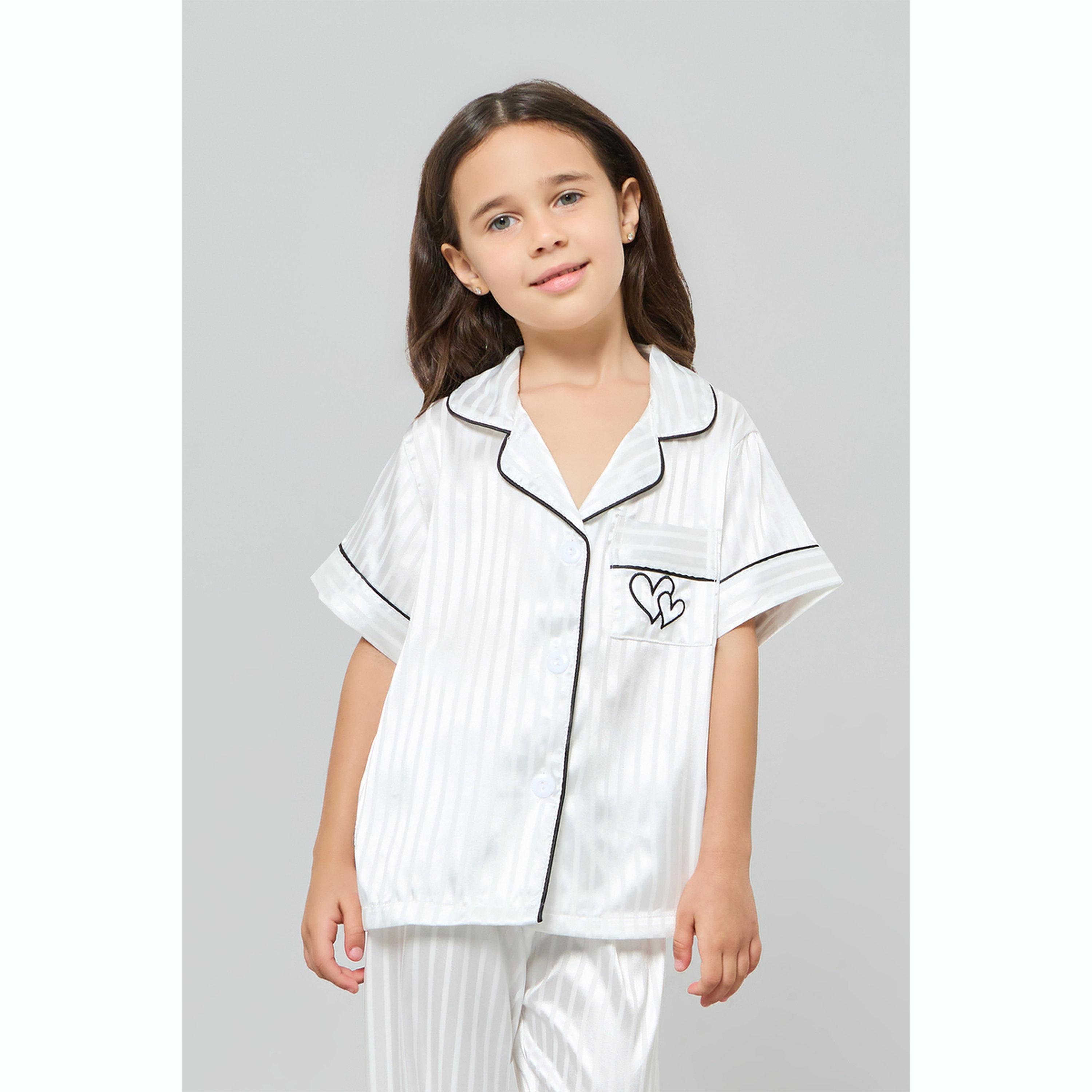 طقم بيجاما من بنطال وبلوزة مخططة بأكمام قصيرة-girls-clothing-nightwear-image-2