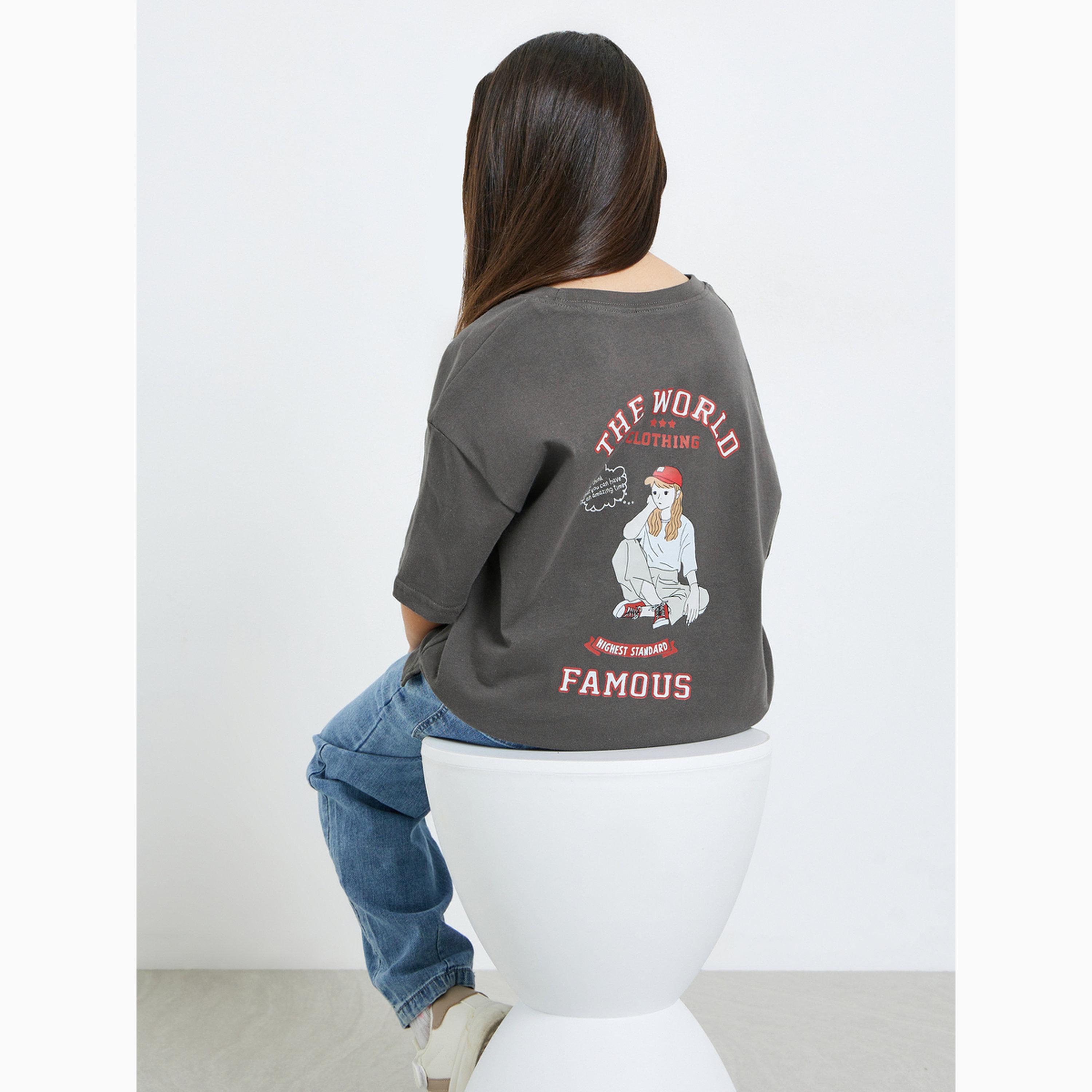 تيشيرت قطن بقصة واسعة وطبعة جرافيك-girls-clothing-tshirts-image-3