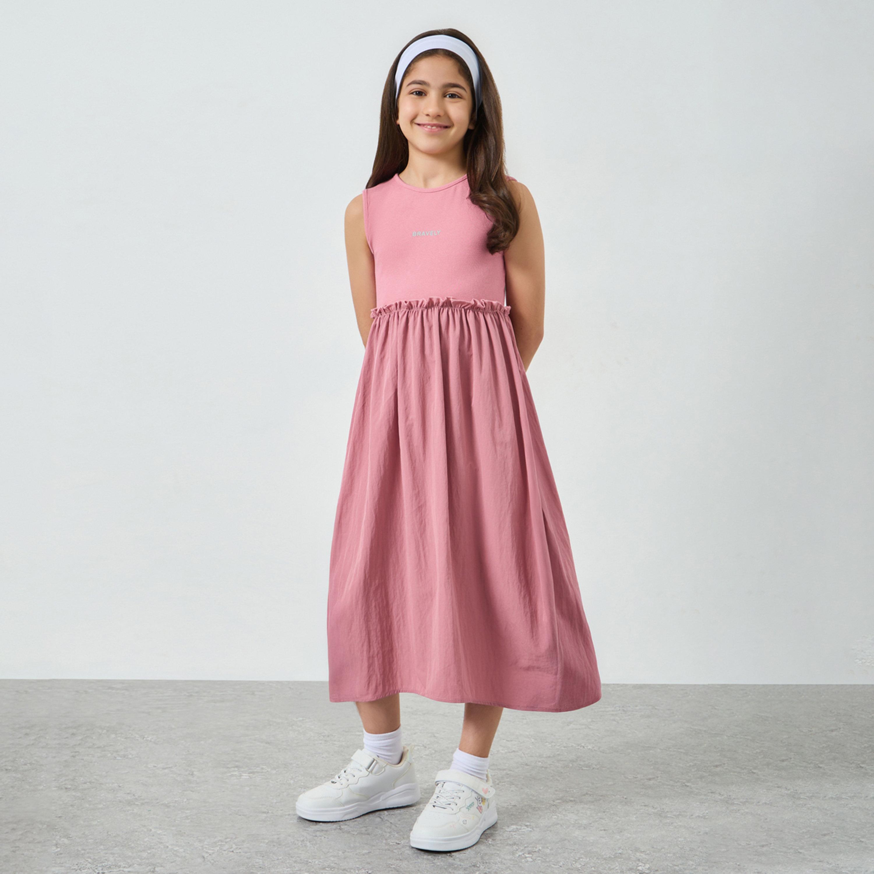 فستان بلا أكمام وطبعة نصية-girls-clothing-dressesandjumpsuits-image-1