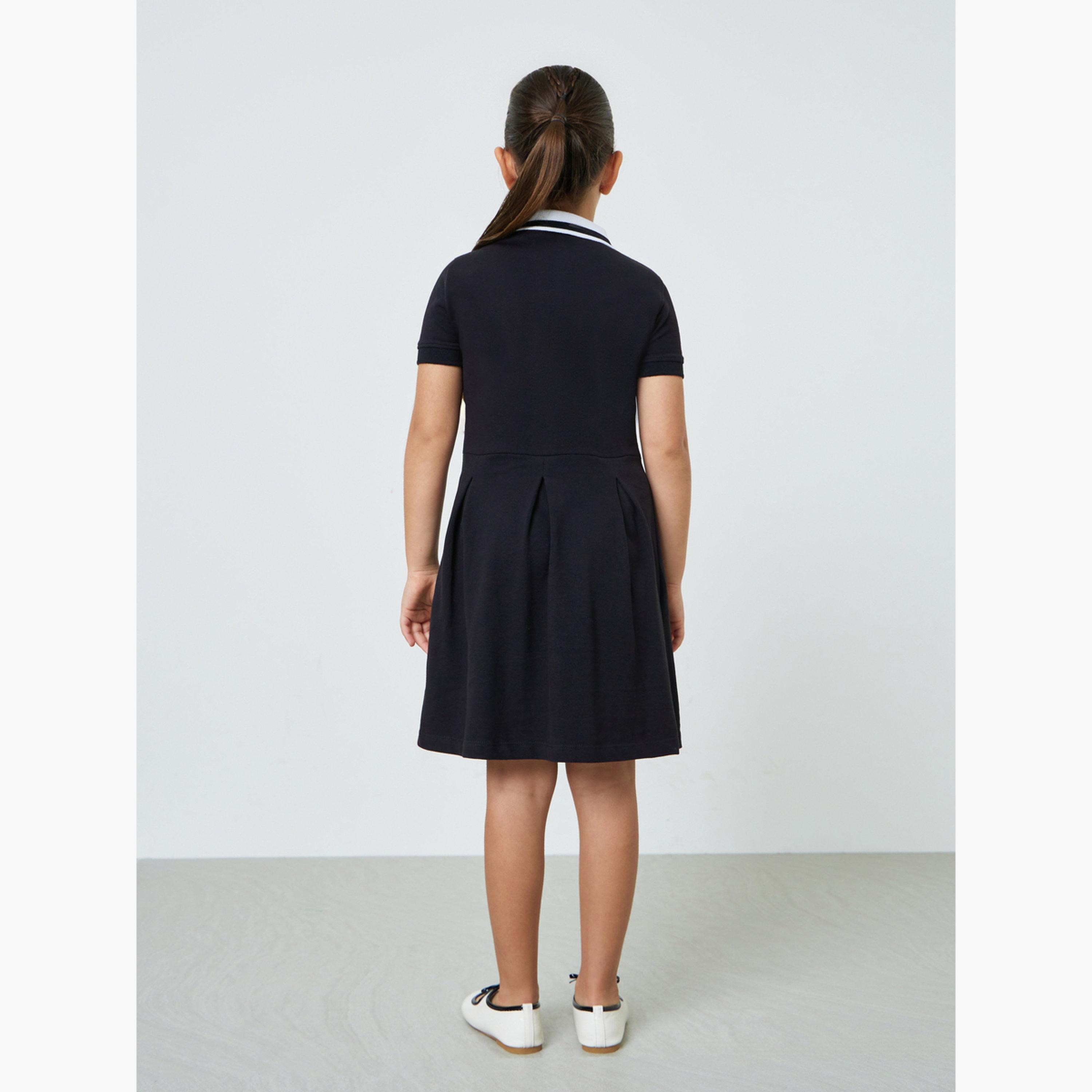 فستان بياقة بولو وتفاصيل صغيرة مُطرّزة-girls-clothing-dressesandjumpsuits-image-3