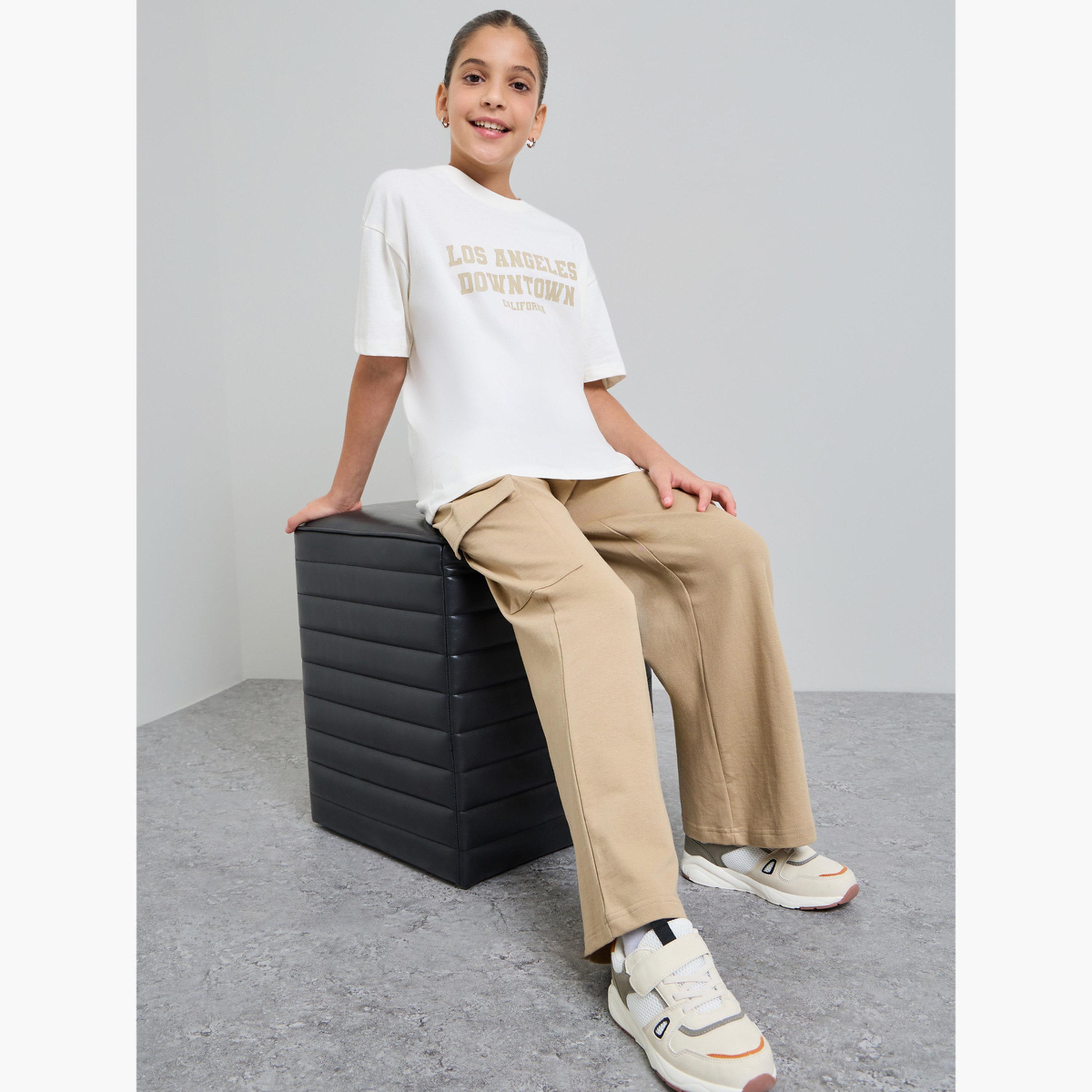 Styli Teen Girls Oversized T-Shirt and Cargo Joggers Set-girls-clothing-setsandcoords-image-2