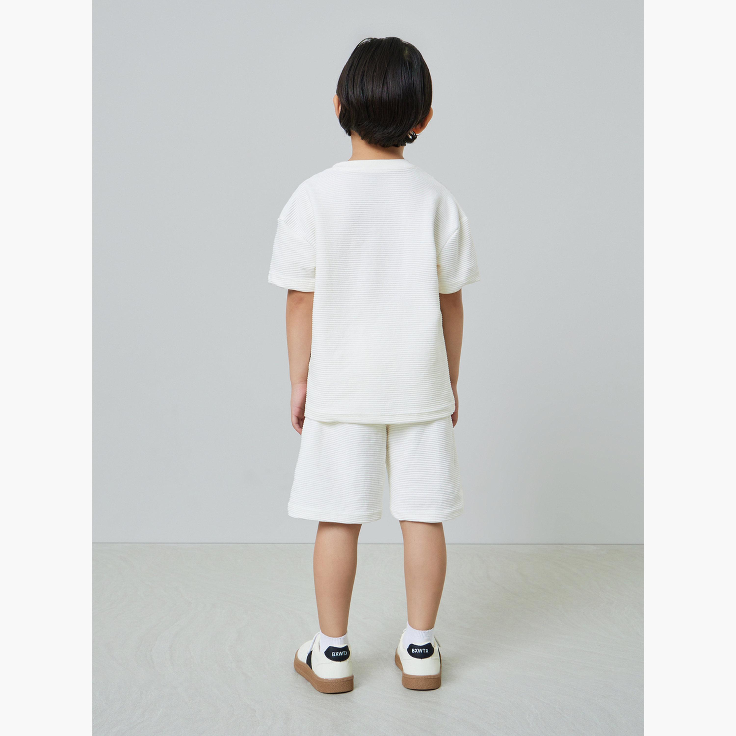 Styli Boys Textured Oversized T-Shirt and Shorts Set-boys-clothing-setsandcoords-image-3