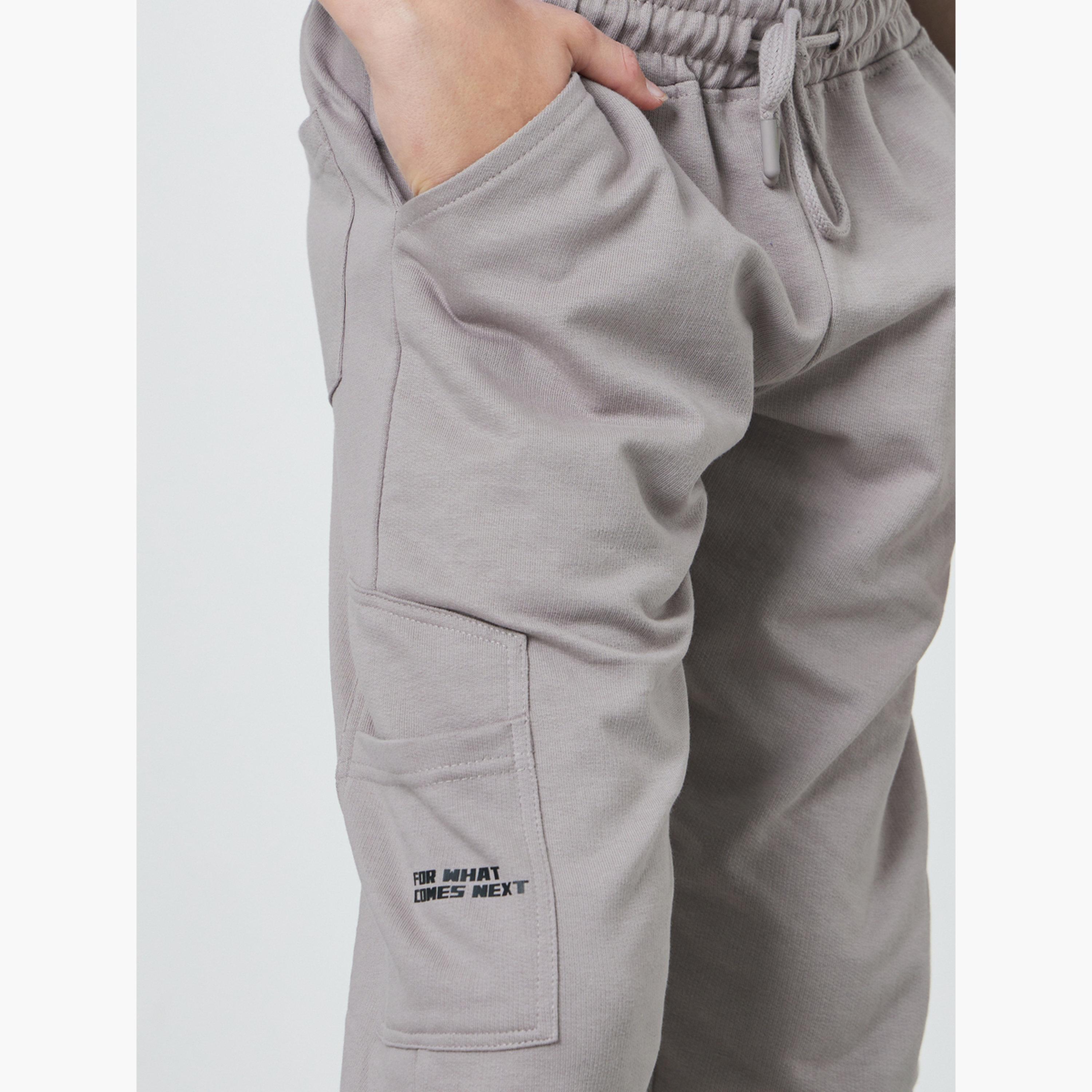 جوغر سادة مع جيب-boys-clothing-bottoms-joggersandtrackpants-image-3