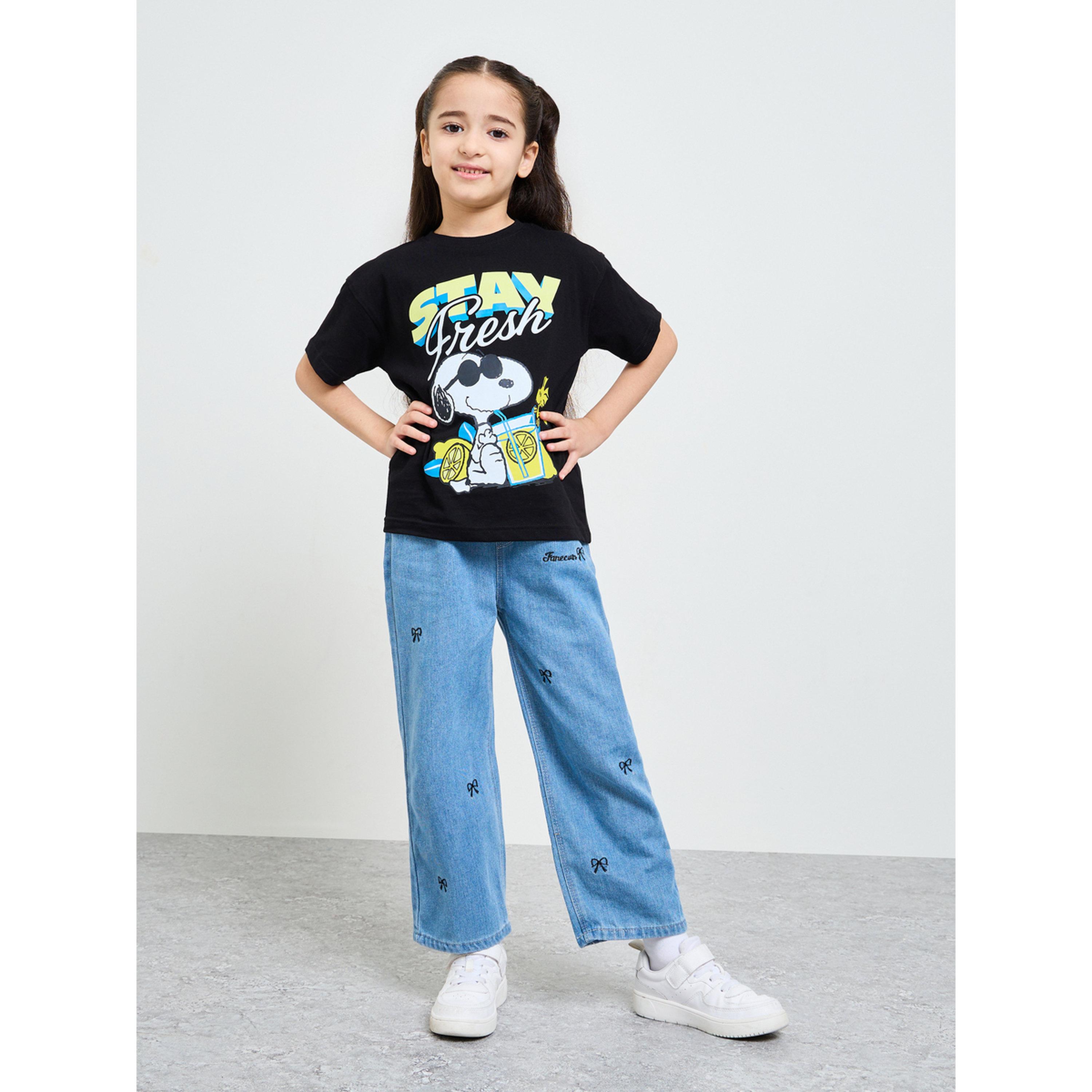 تيشيرت واسع بأكمام قصيرة وطبعة سنوبي للبنات-girls-clothing-tshirts-image-2