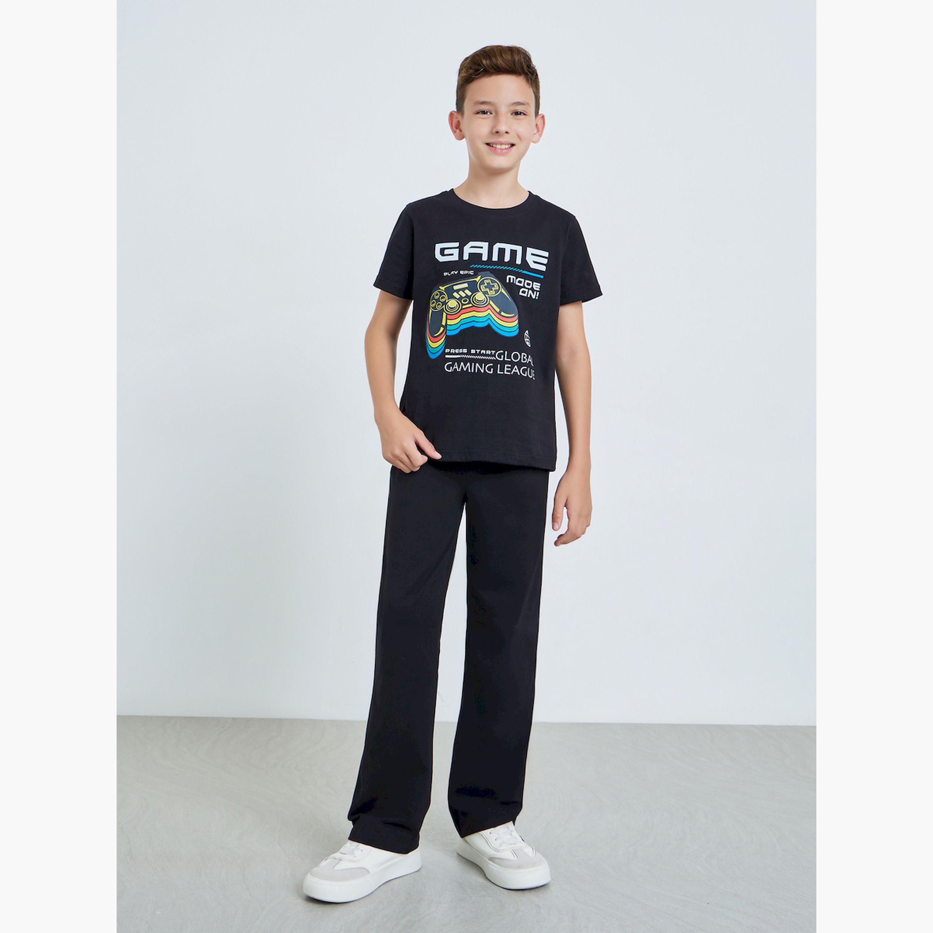 تيشيرت بقصة عادية وطبعات جرافيك محددة للأولاد-boys-clothing-tshirtsandpolos-image-2