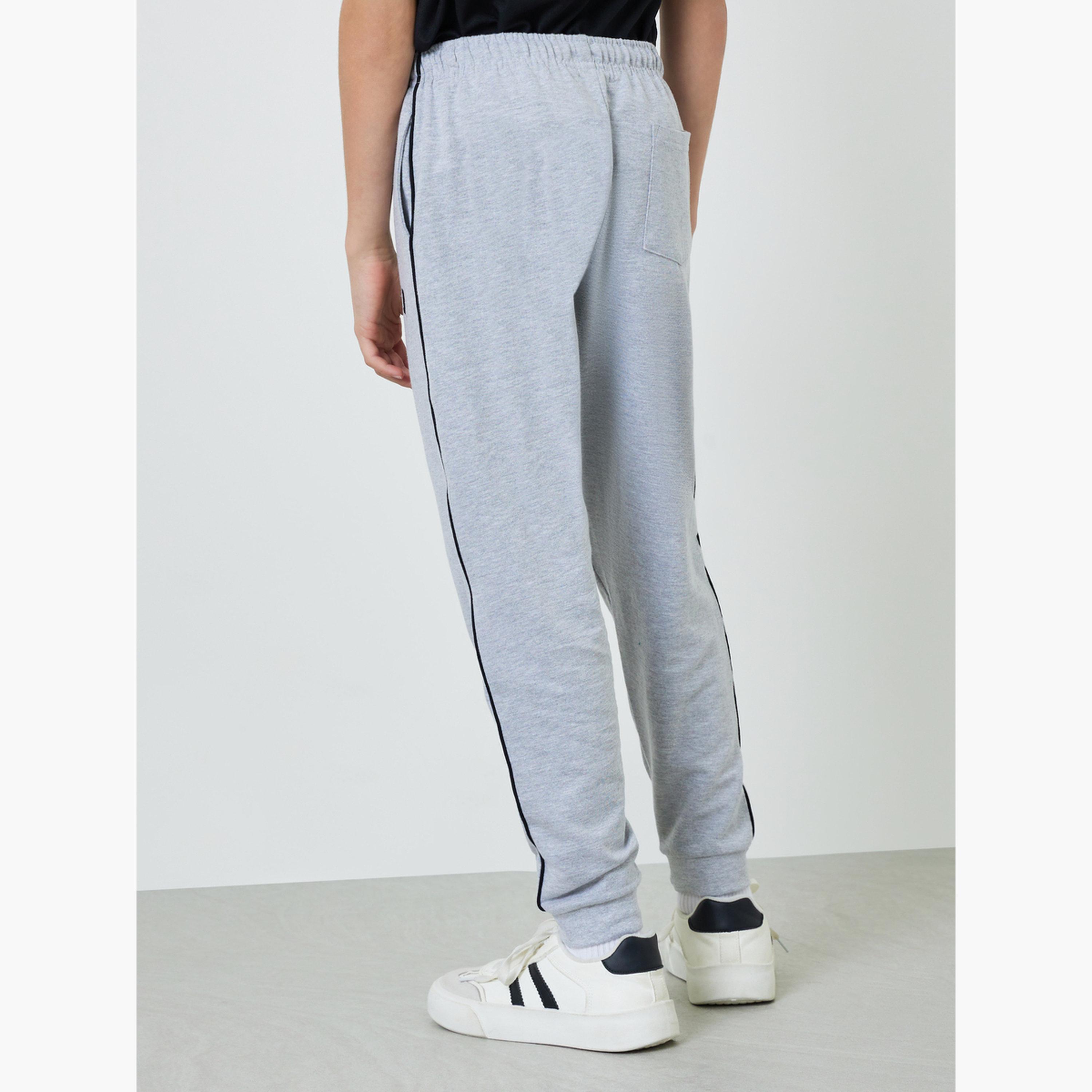 جوغر بتفاصيل بارزة وطبعة كتابة-boys-clothing-bottoms-joggersandtrackpants-image-5