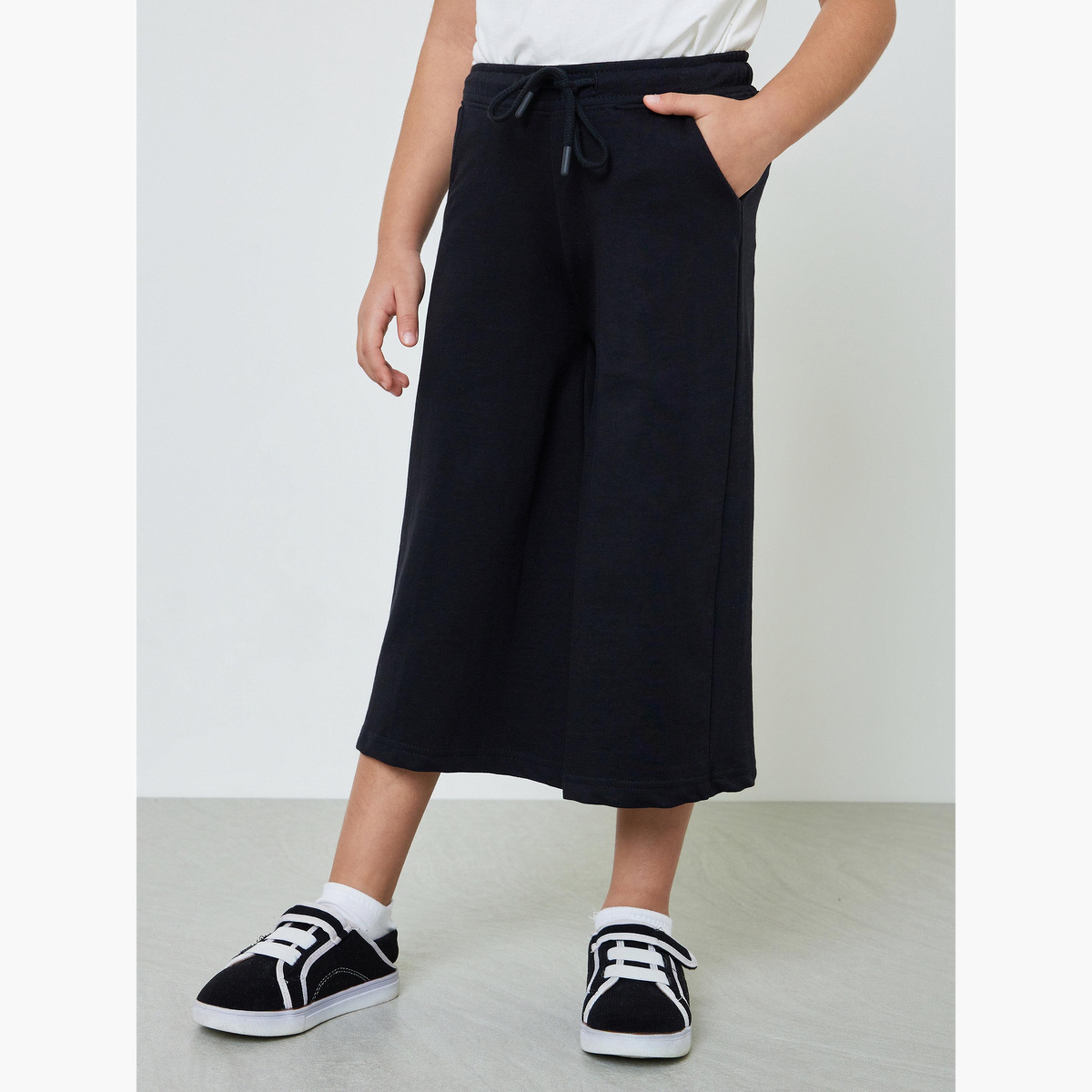 جوغر سادة قصير بأرجل واسعة للأطفال بجيوب جانبية-girls-clothing-bottoms-trousers-image-1