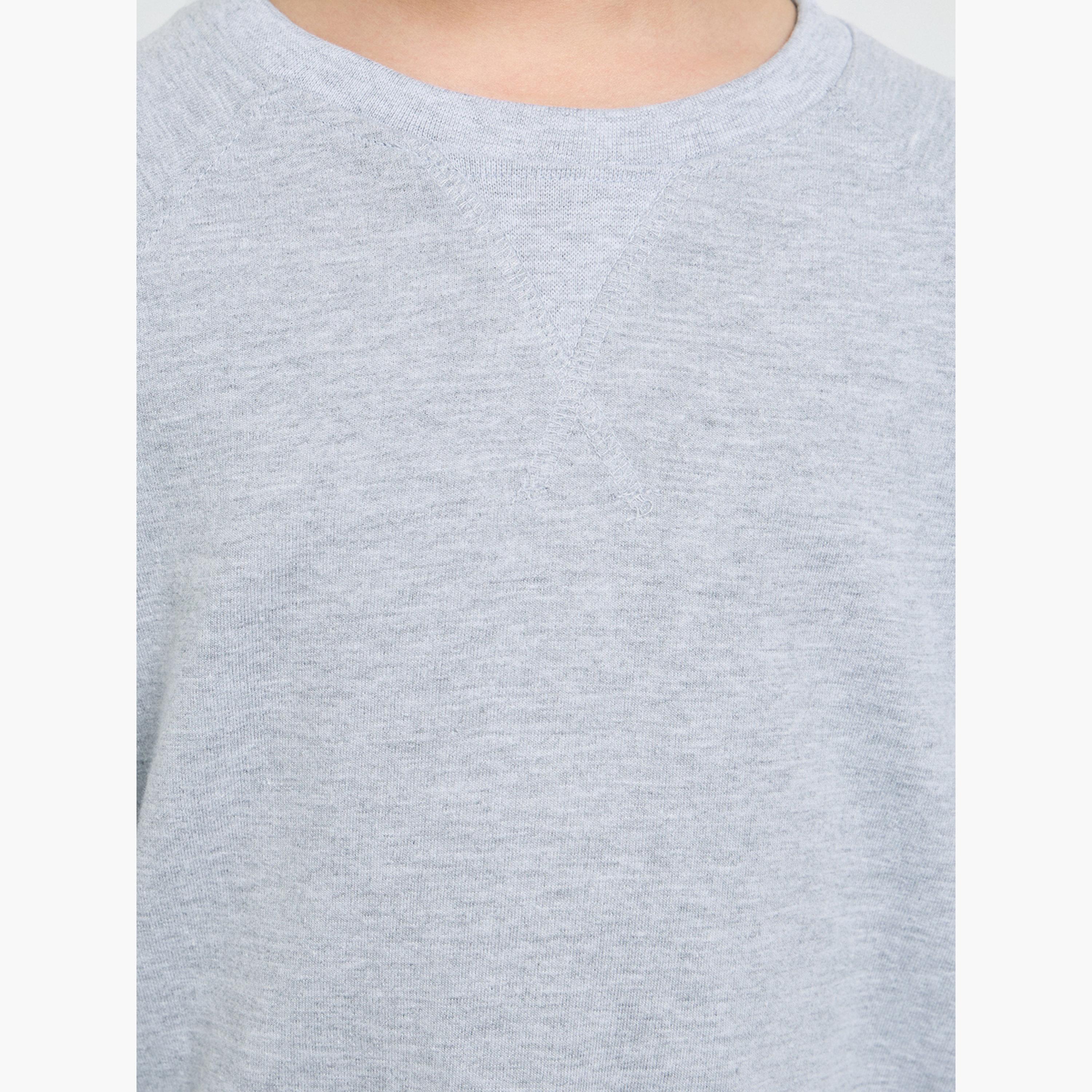 Styli Boys Raglan Sleeve Regular Fit Sweatshirt with Overlock Stitch-boys-clothing-sweatshirts-image-4