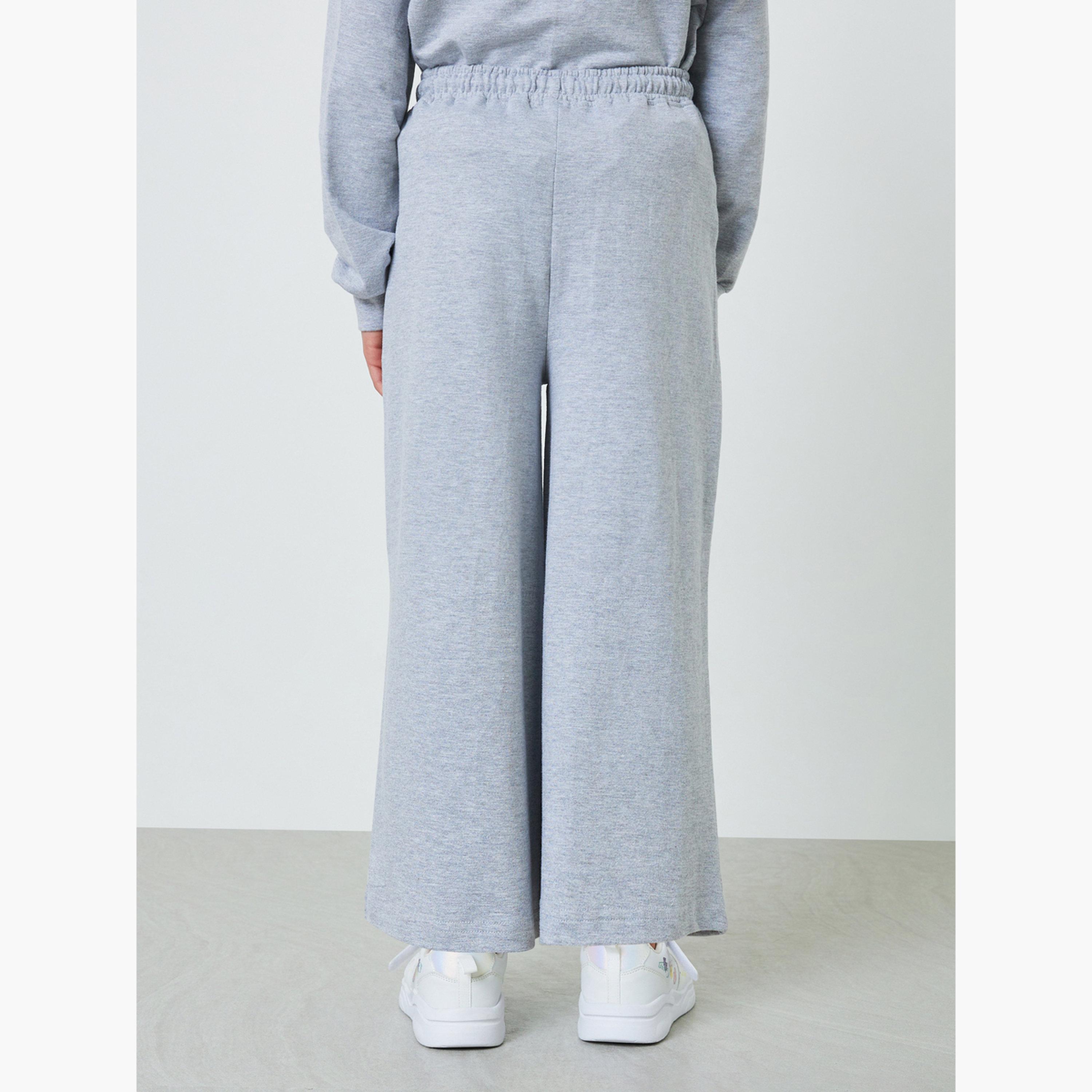 ستايلي - بنطال رياضي قصير واسع الساقين من القطن الرمادي للفتيات المراهقات-girls-clothing-bottoms-joggersandtrackpants-image-4