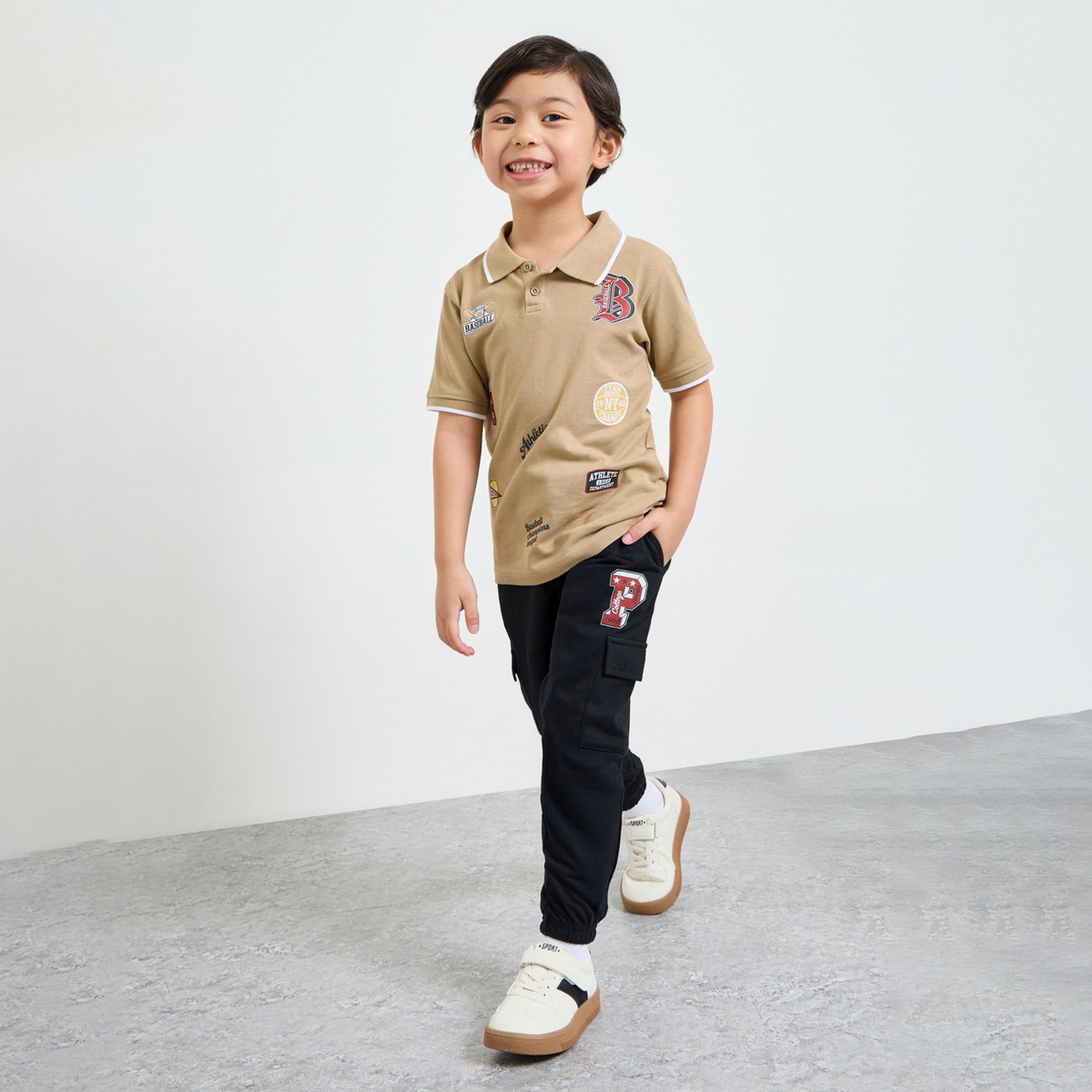 مجموعة من جوغر وتيشيرت بولو قطن مطبوع للأولاد-boys-clothing-setsandcoords-image-1