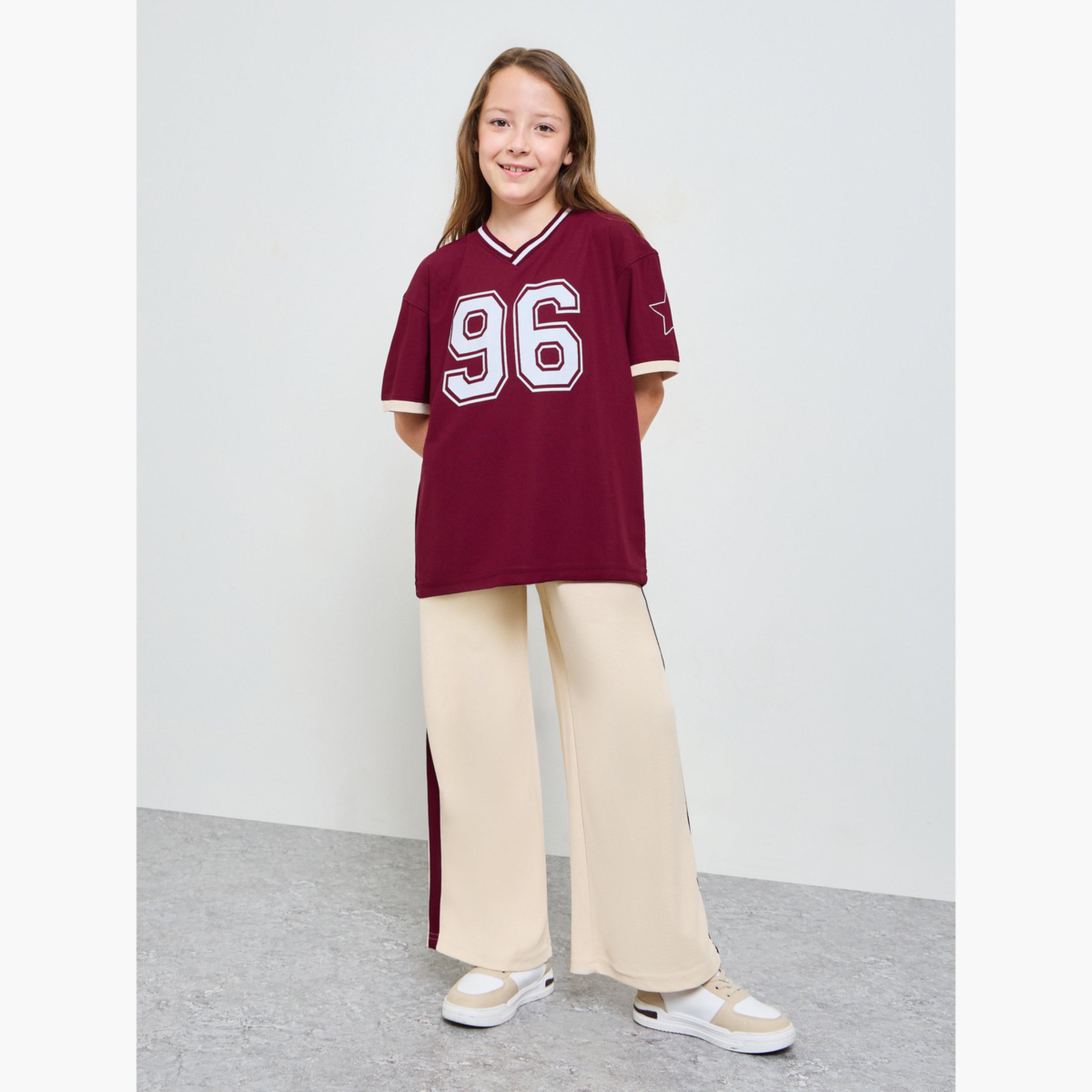 طقم من جوغر بأرجل واسعة وتيشيرت واسع للبنات-girls-clothing-setsandcoords-image-1