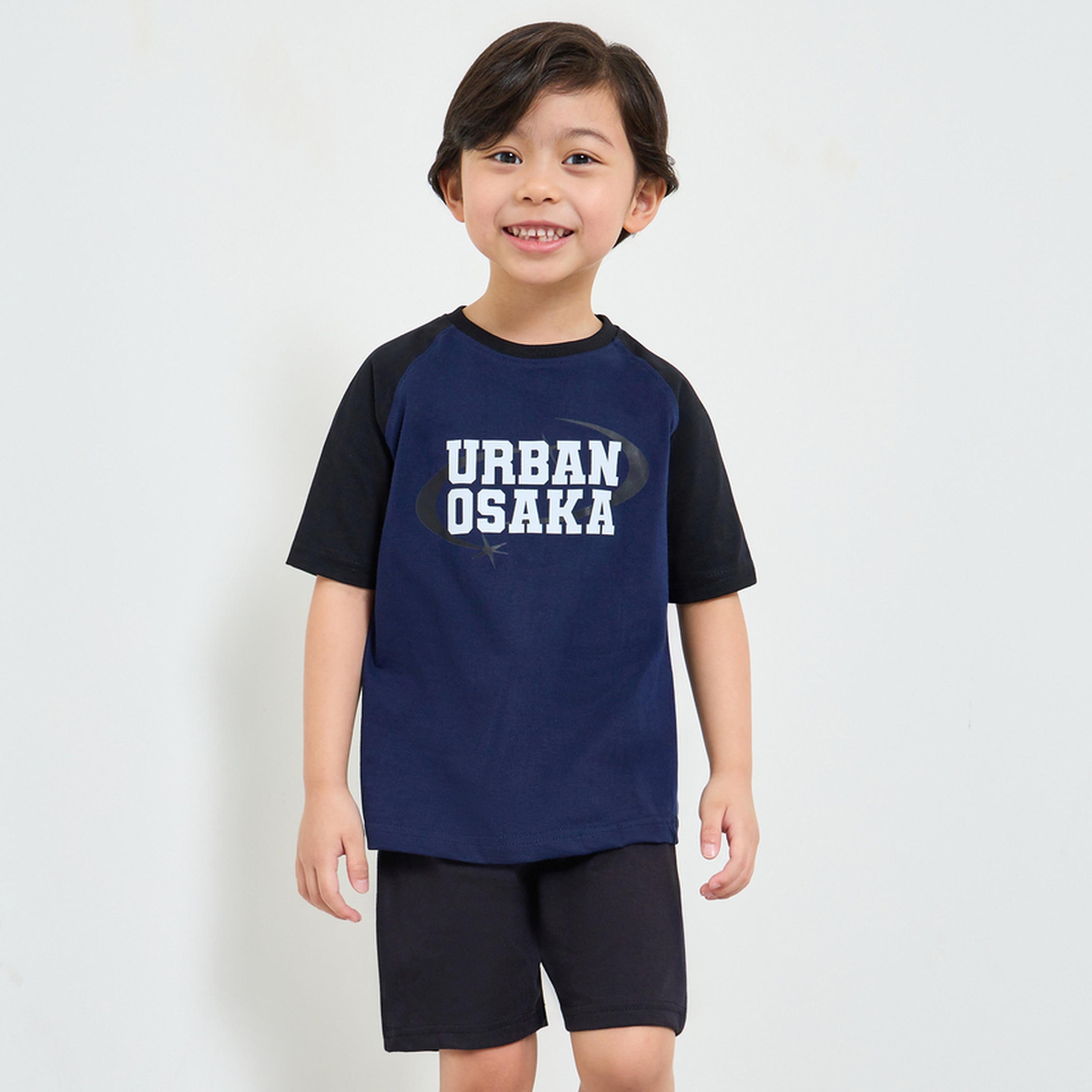 مجموعة من شورت وتيشيرت بأكمام ريجلان ومطبوع للأولاد-boys-clothing-setsandcoords-image-1