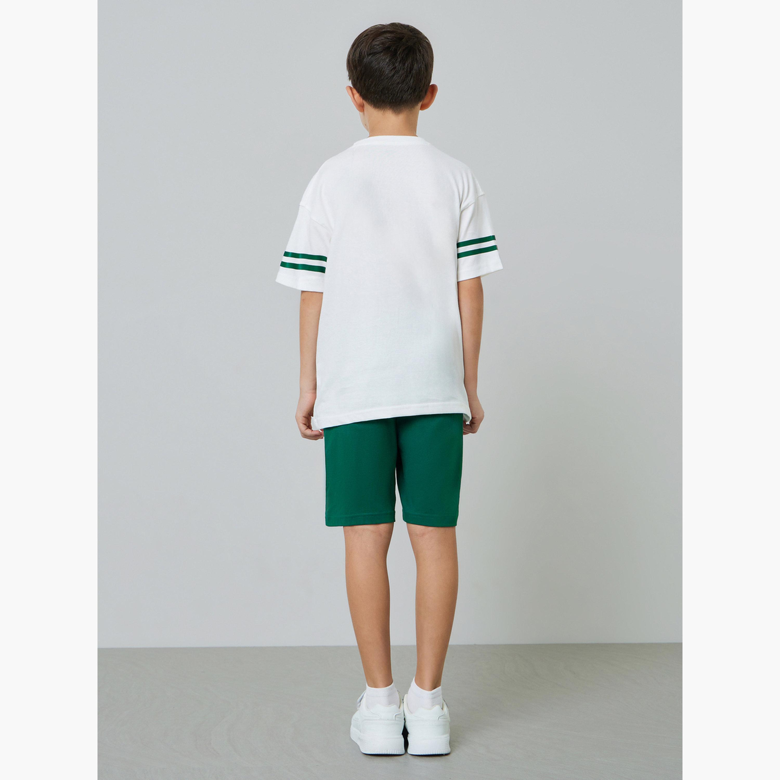 طقم شورت برباط وتيشيرت واسع بطبعة جرافيك للأولاد-boys-clothing-setsandcoords-image-4