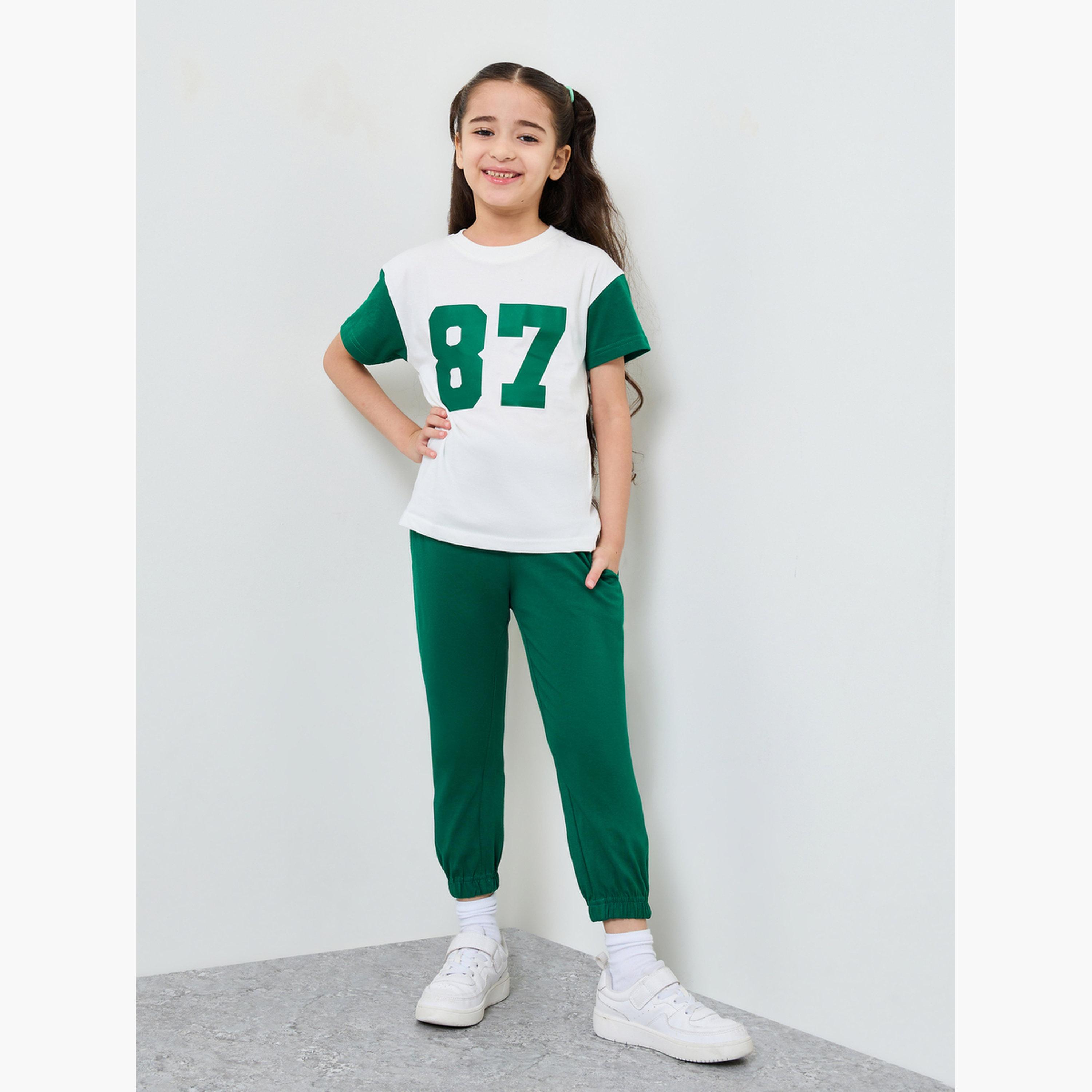 ستايلي - طقم تيشيرت وبنطال رياضي قطني مطبوع عليه أرقام للبنات-girls-clothing-setsandcoords-image-1
