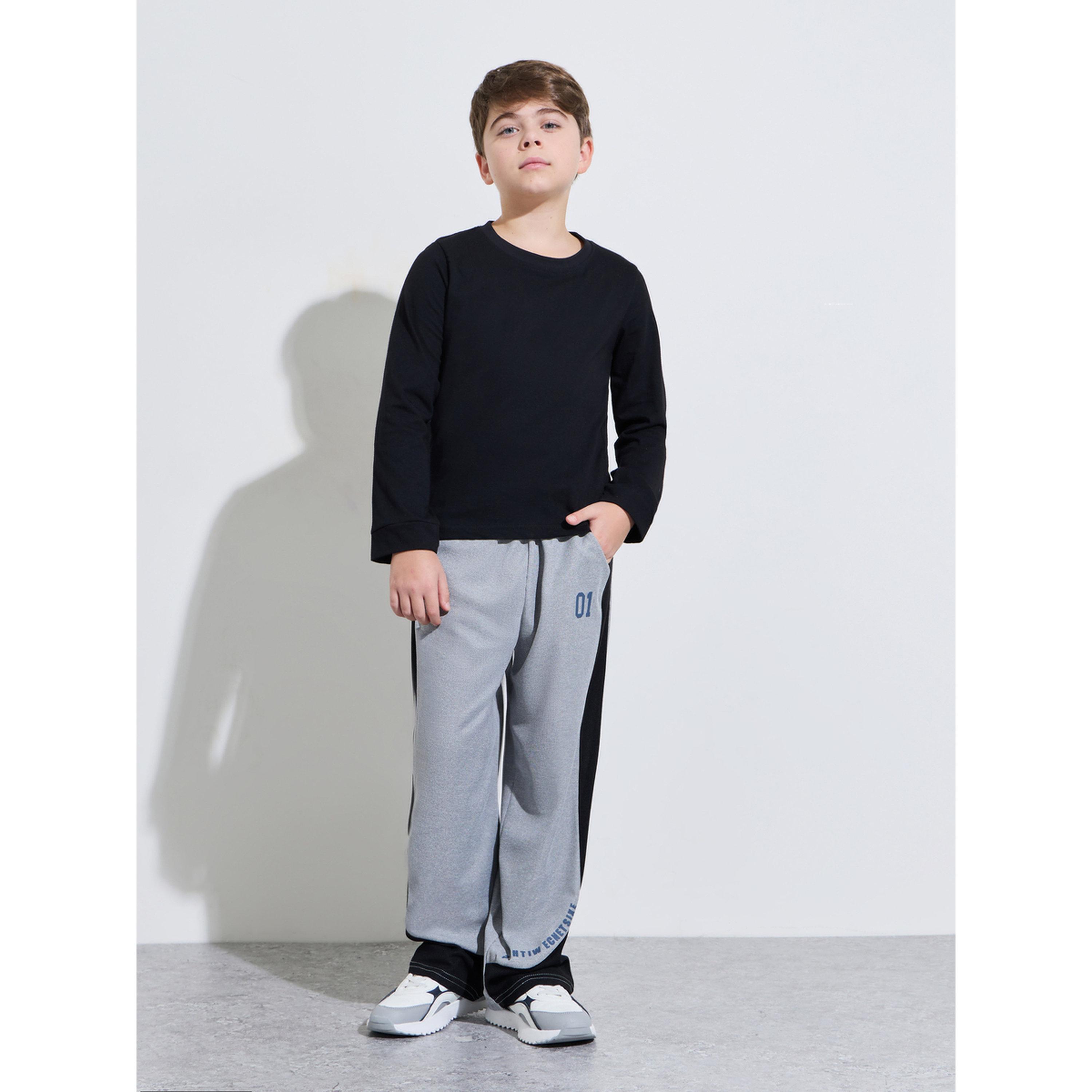 طقم من قطعتين تيشيرت أسود سادة بأكمام طويلة وبقصة عادية للأولاد المراهقين-boys-clothing-tshirtsandpolos-image-3