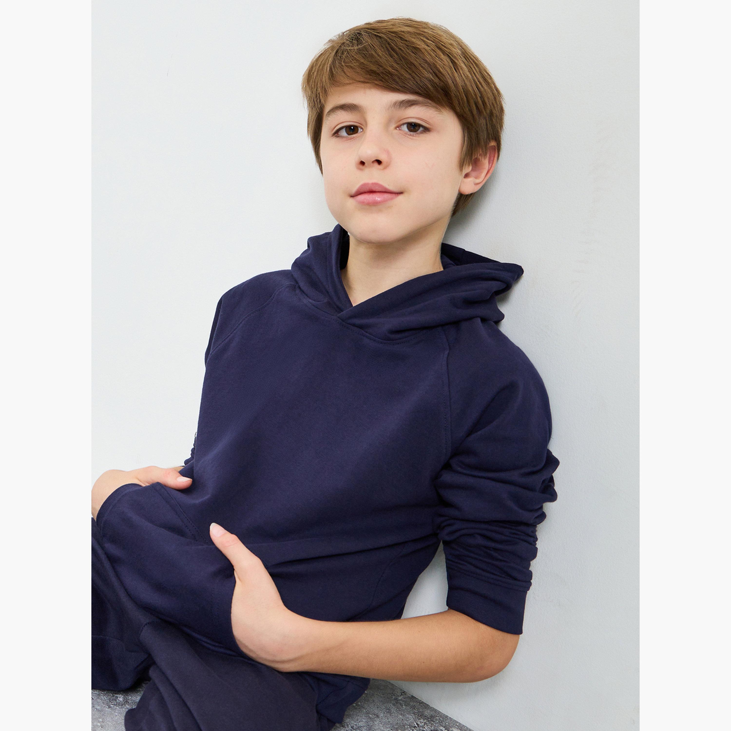 ستايلي - هودي قطني أزرق داكن للمراهقين، بقصة عادية للجنسين-boys-clothing-sweatshirts-image-3