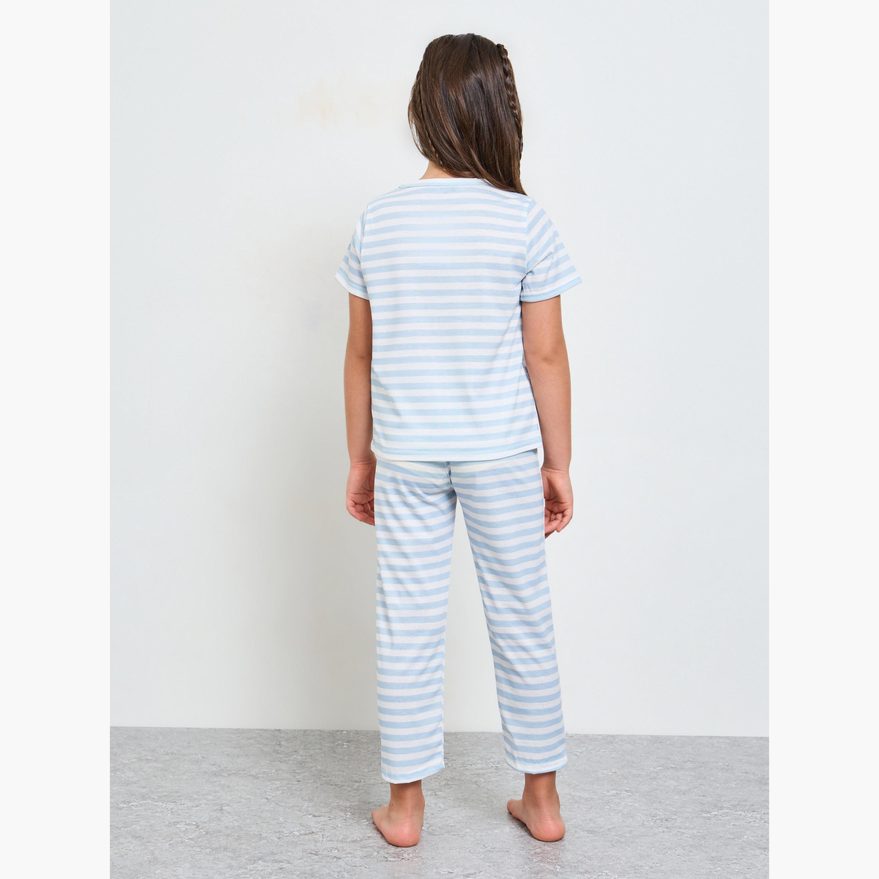 طقم بيجاما من بنطال وتيشيرت مخطط بأكمام قصيرة للبنات-girls-clothing-nightwear-image-3