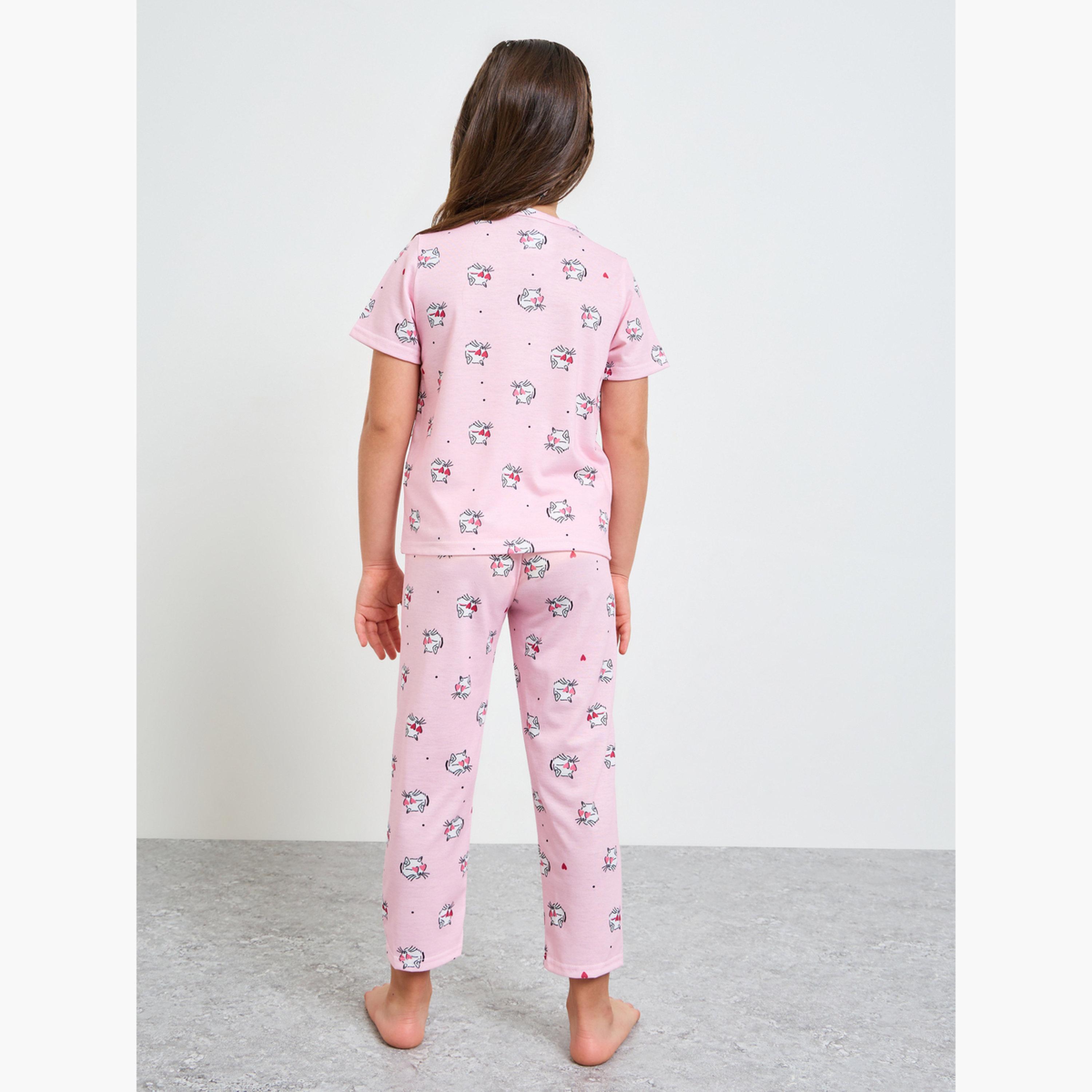 طقم بيجاما من بنطال وتيشيرت بطبعة جرافيك للبنات وردي-girls-clothing-nightwear-image-3