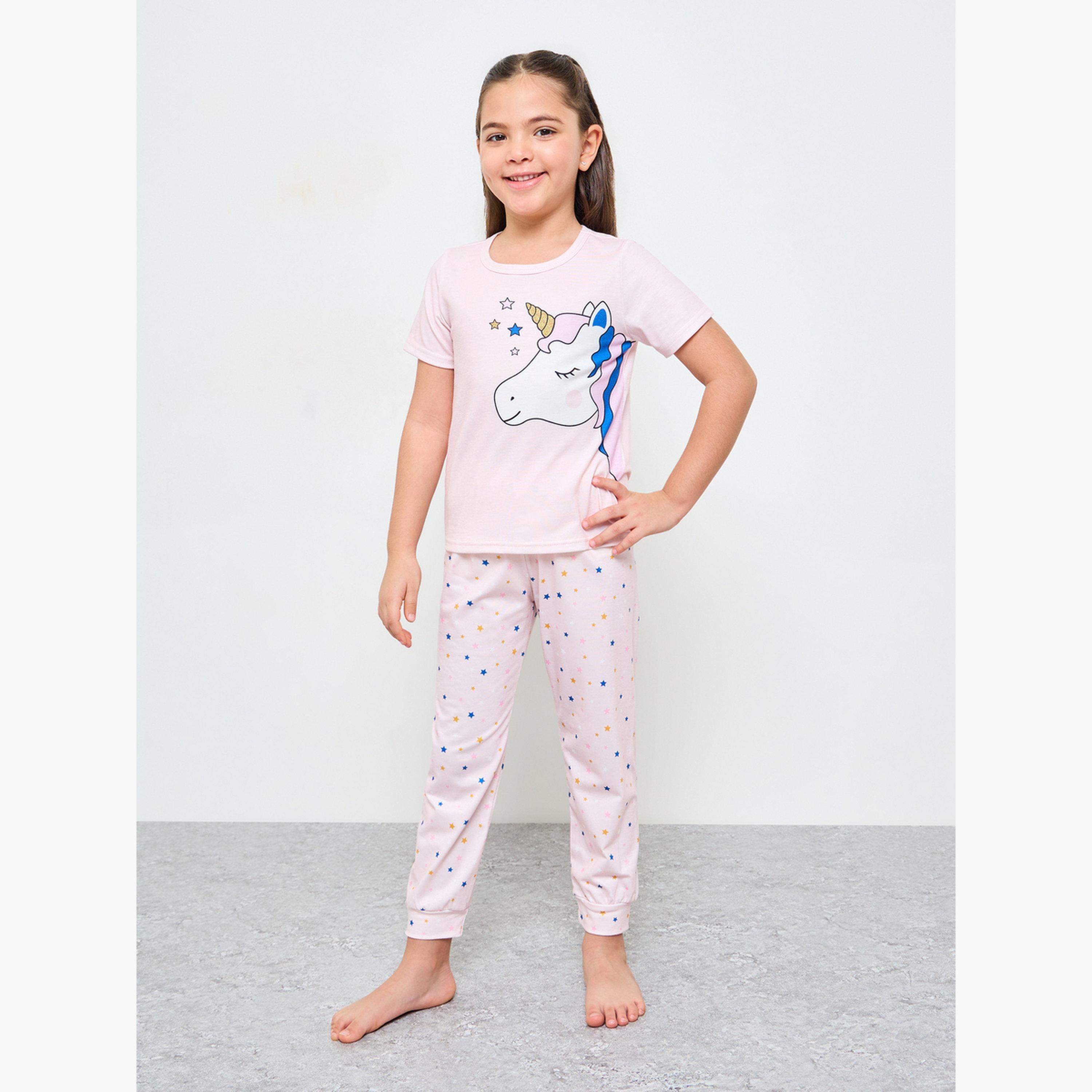 طقم بيجاما من بنطال وتيشيرت بطبعة يونيكورن ونجوم للبنات-girls-clothing-nightwear-image-1