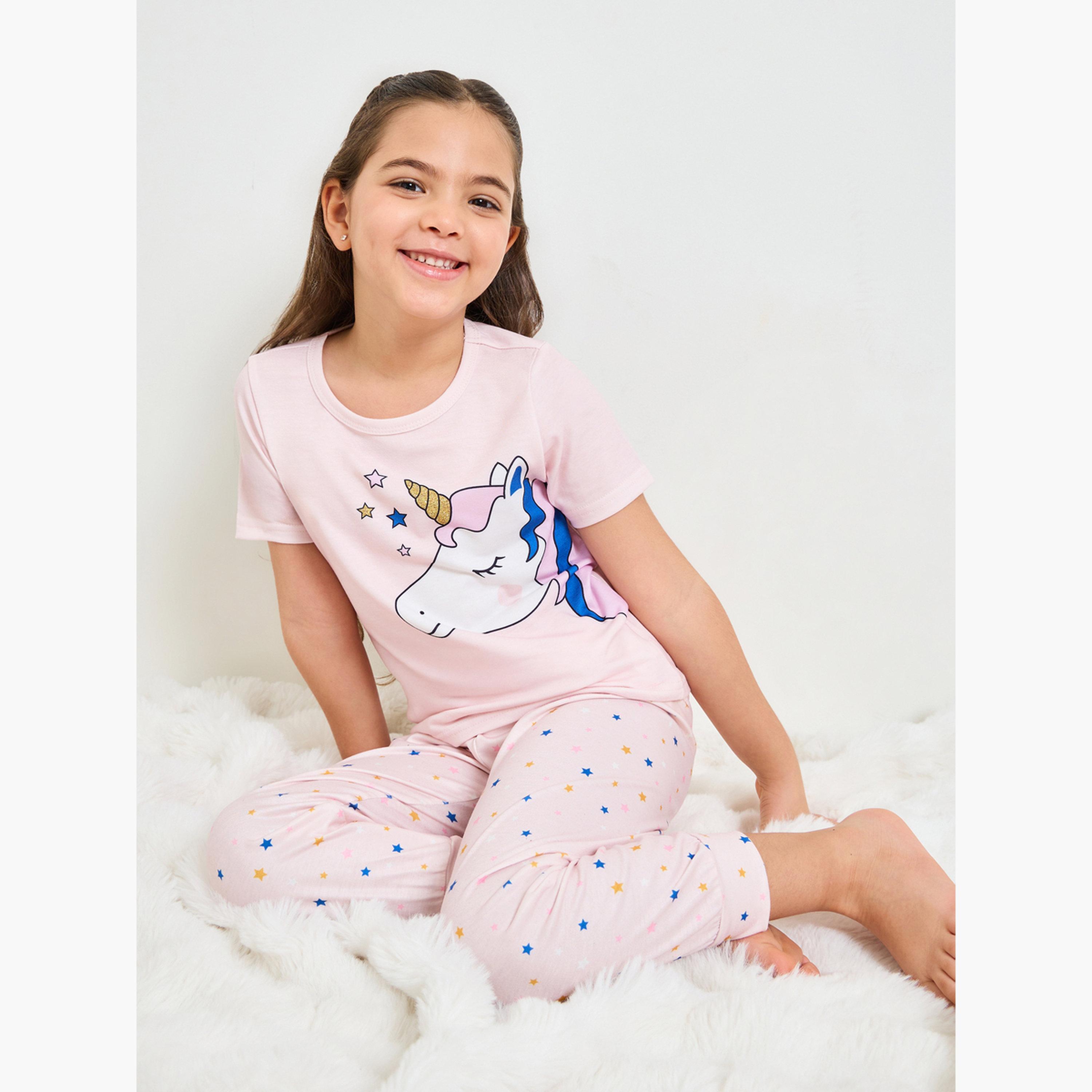 طقم بيجاما من بنطال وتيشيرت بطبعة يونيكورن ونجوم للبنات-girls-clothing-nightwear-image-2