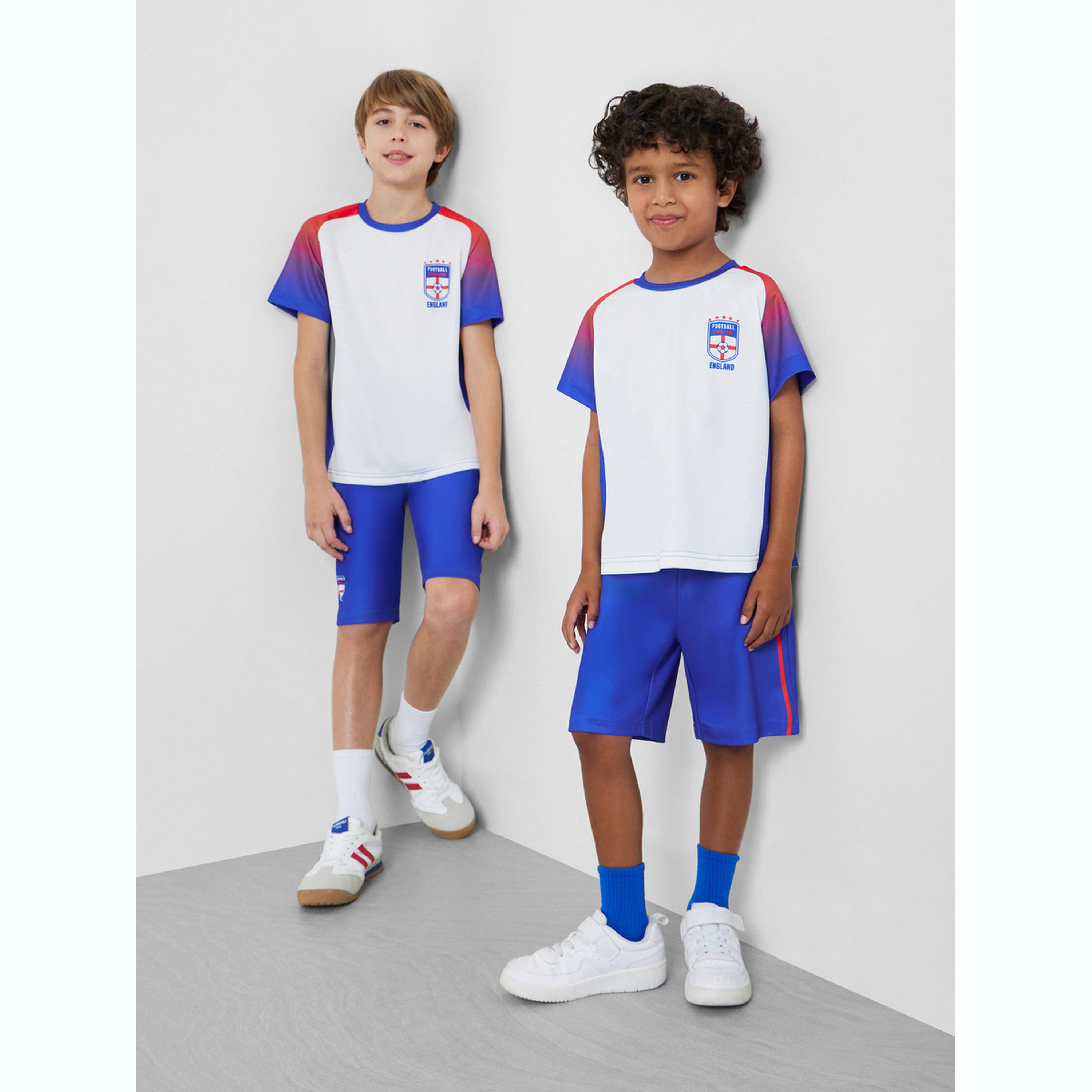 مجموعة للأطفال من شورت وتيشيرت جيرسي بطبعات إنجلترا مستوحاة من كرة القدم-boys-clothing-sportswear-sets-image-4