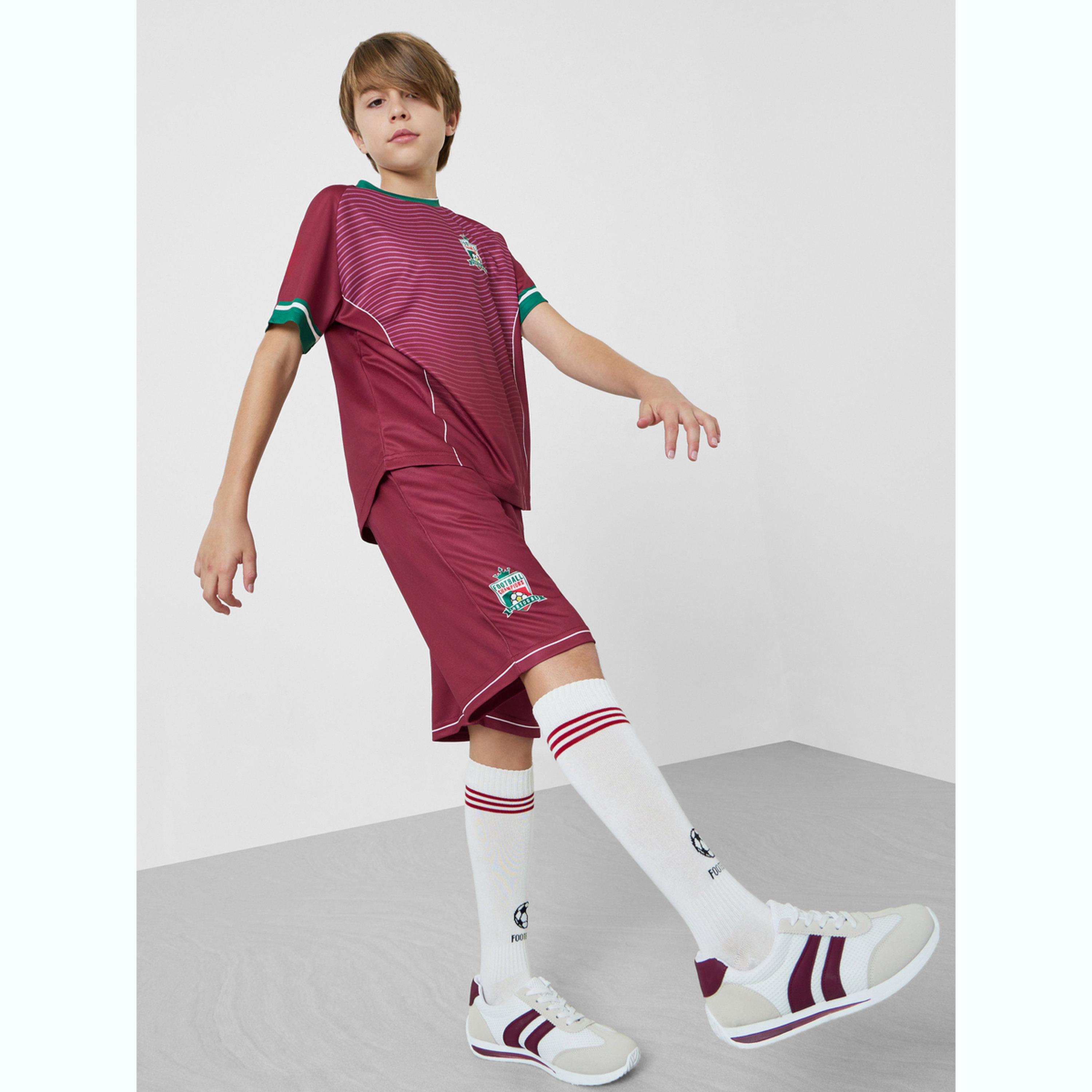 مجموعة من شورت وتيشيرت جيرسي بطبعات البرتغال مستوحاة من كرة القدم-boys-clothing-setsandcoords-image-4