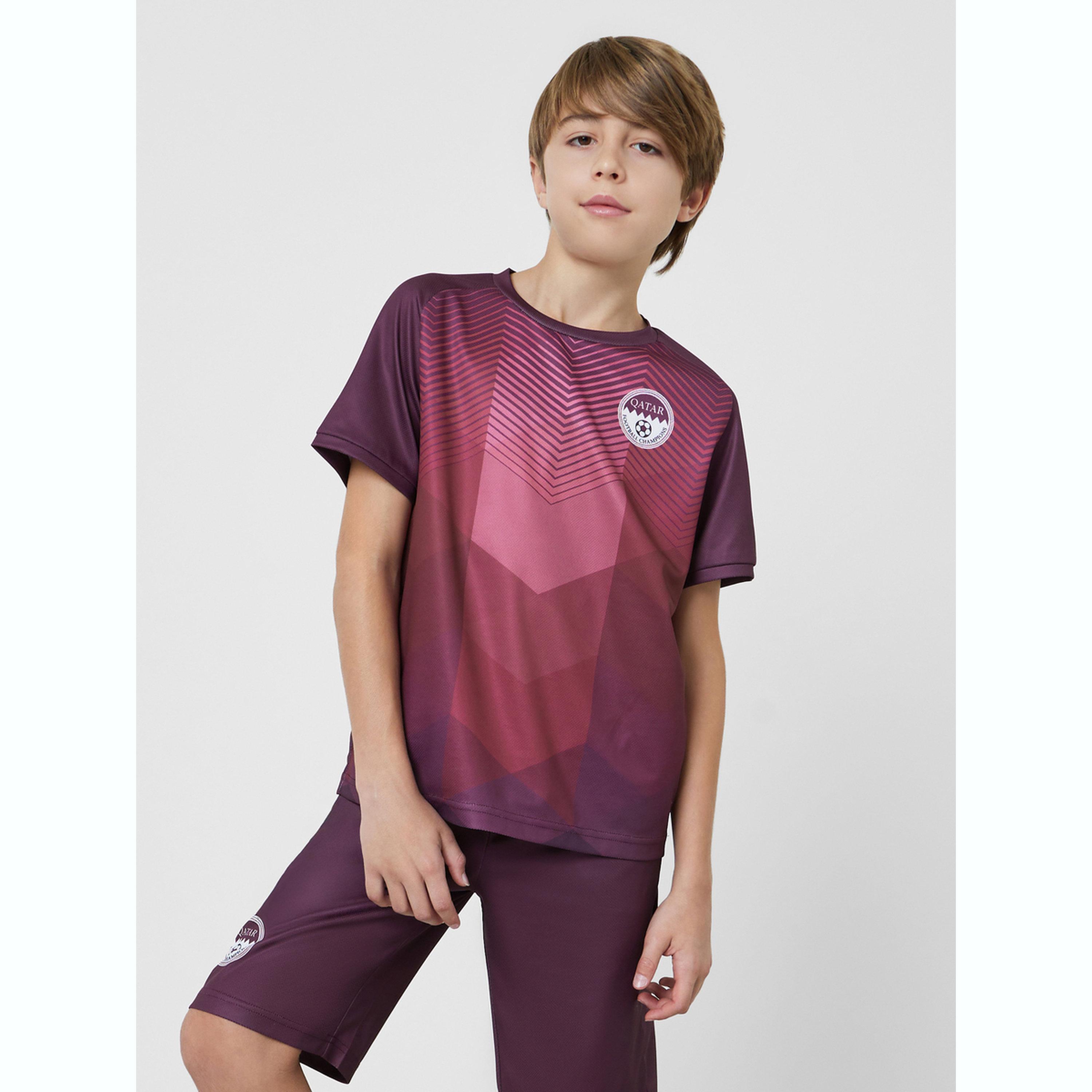 مجموعة من شورت وتيشيرت جيرسي بطبعات قطر مستوحاة من كرة القدم-boys-clothing-setsandcoords-image-3