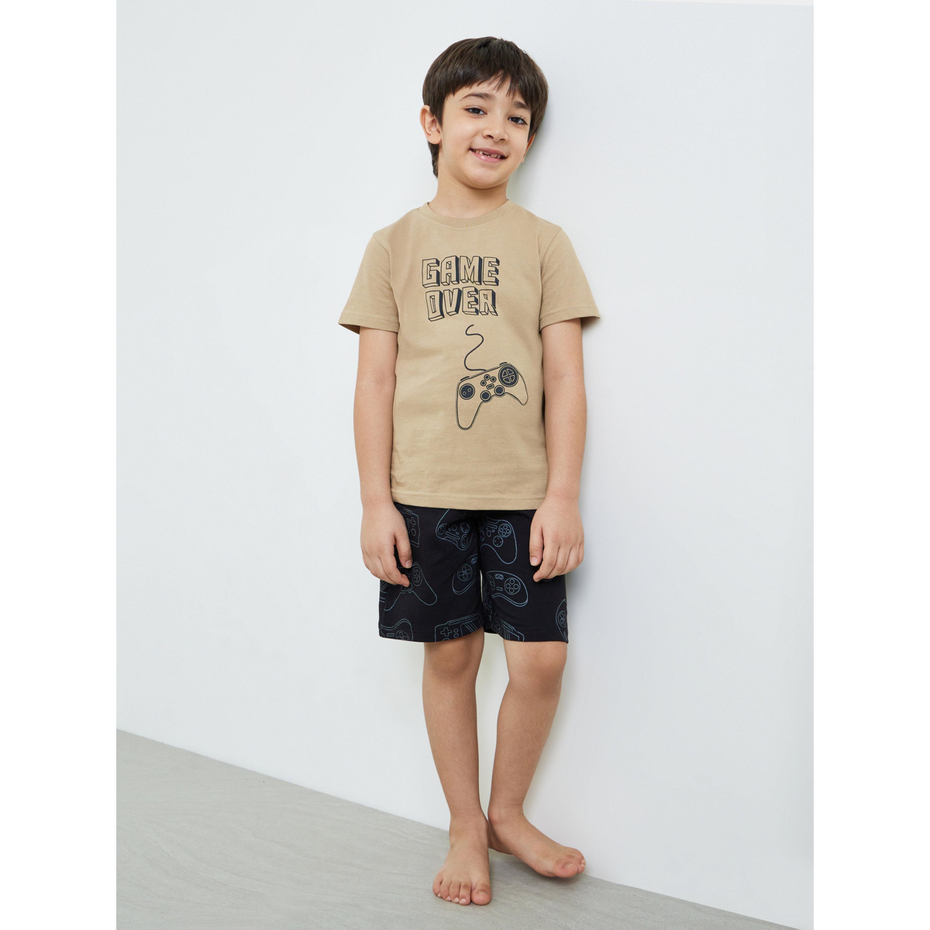 طقم من شورت وتيشيرت بطبعة ألعاب للأولاد-boys-clothing-nightwear-image-2