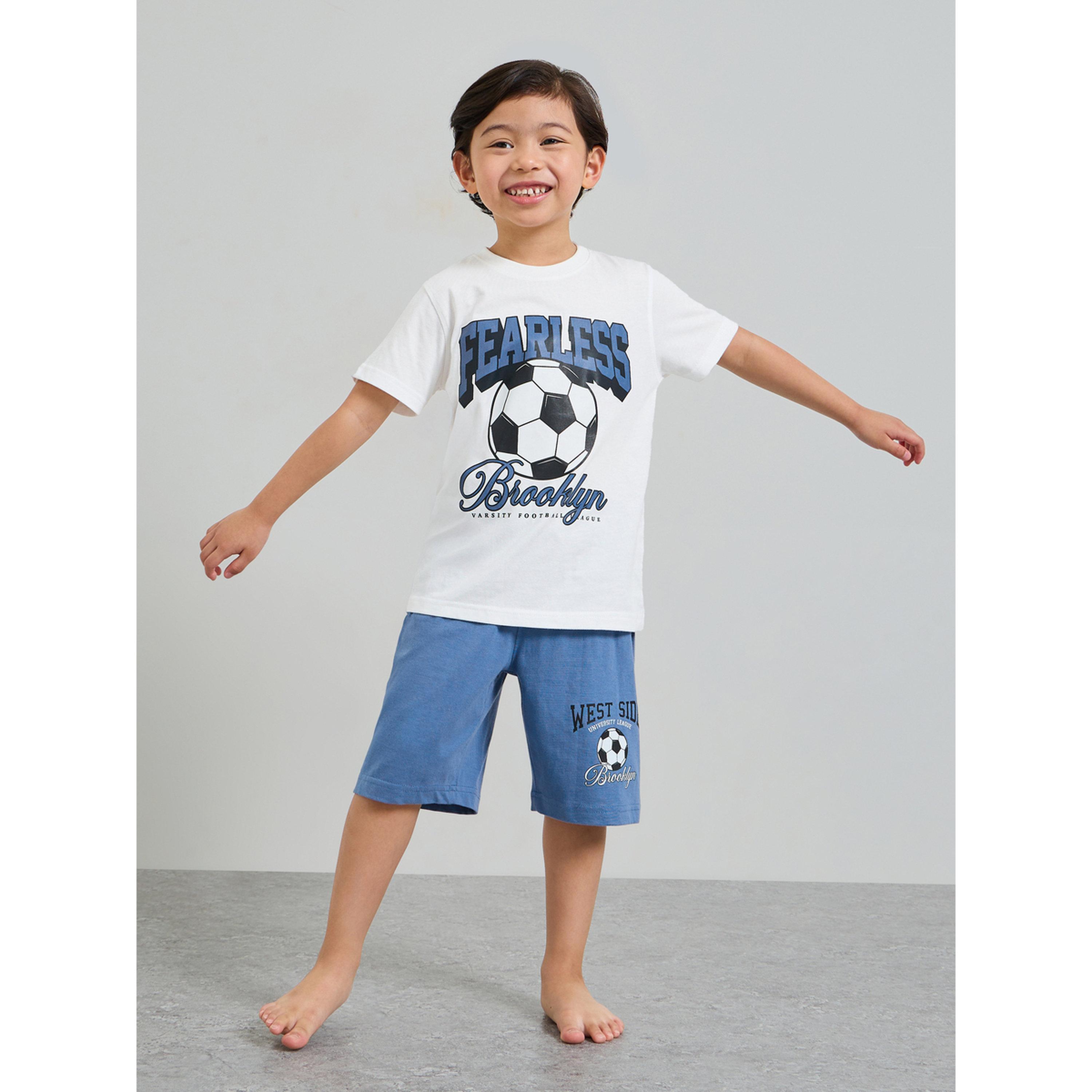 طقم بيجاما من بنطال وشورت مع تيشيرت قطن بطبعة جرافيك للأولاد من 3 قطع-boys-clothing-nightwear-image-2
